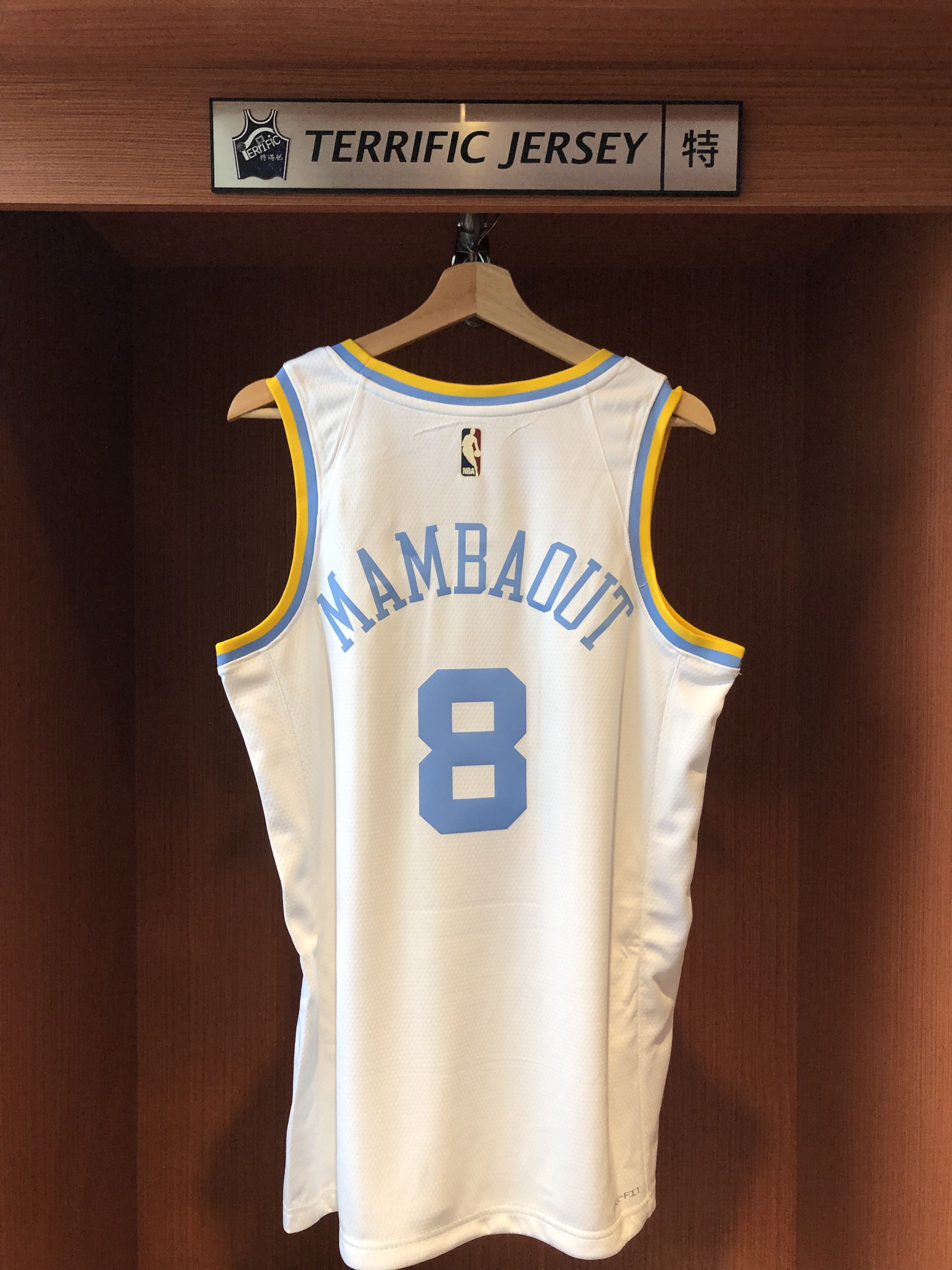 NBA球衣 Kobe Bryant Mamba Out 洛杉磯湖人復古 #8 HWC Nike Swingman 球迷版 熱轉印 全新