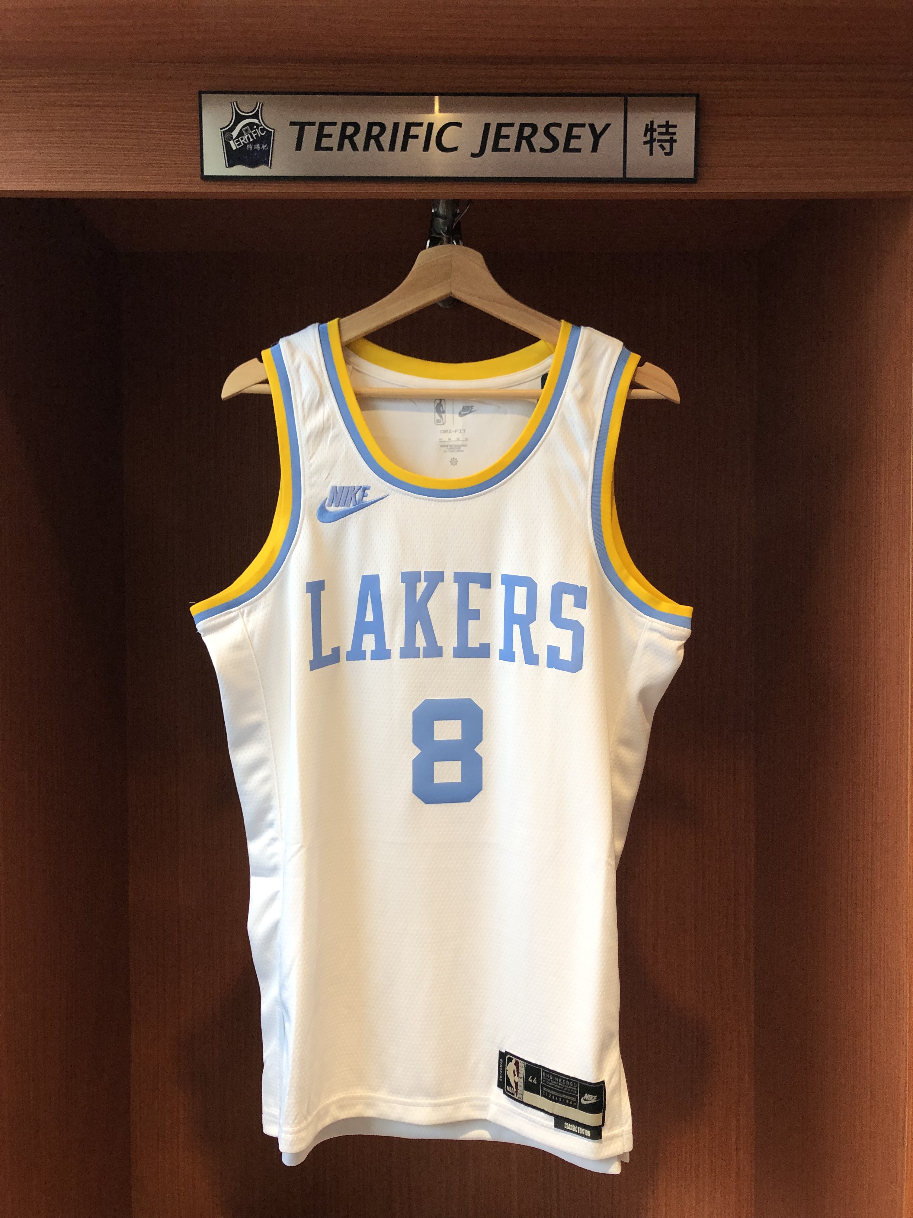 NBA球衣 Kobe Bryant Mamba Out 洛杉磯湖人復古 #8 HWC Nike Swingman 球迷版 熱轉印 全新