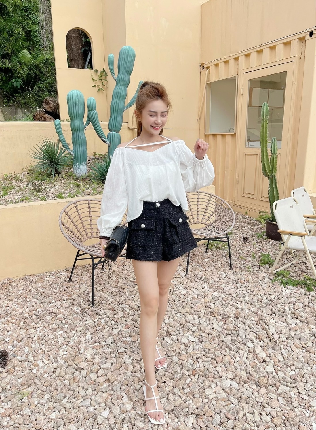 🔥06.07直播新品］💗美眉許願款］🇰🇷正韓兩穿綁脖薄款棉麻縮口袖上衣（繩子可拆下變一字領）