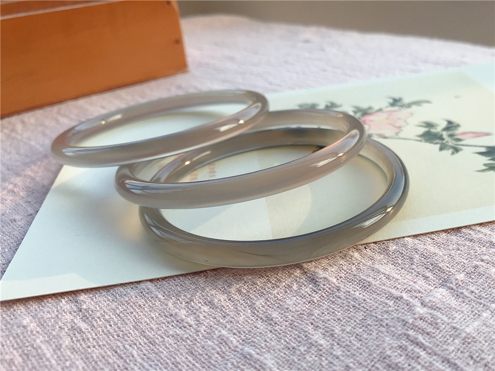 【玉鐲】冰種煙灰圓條美人鐲6mm