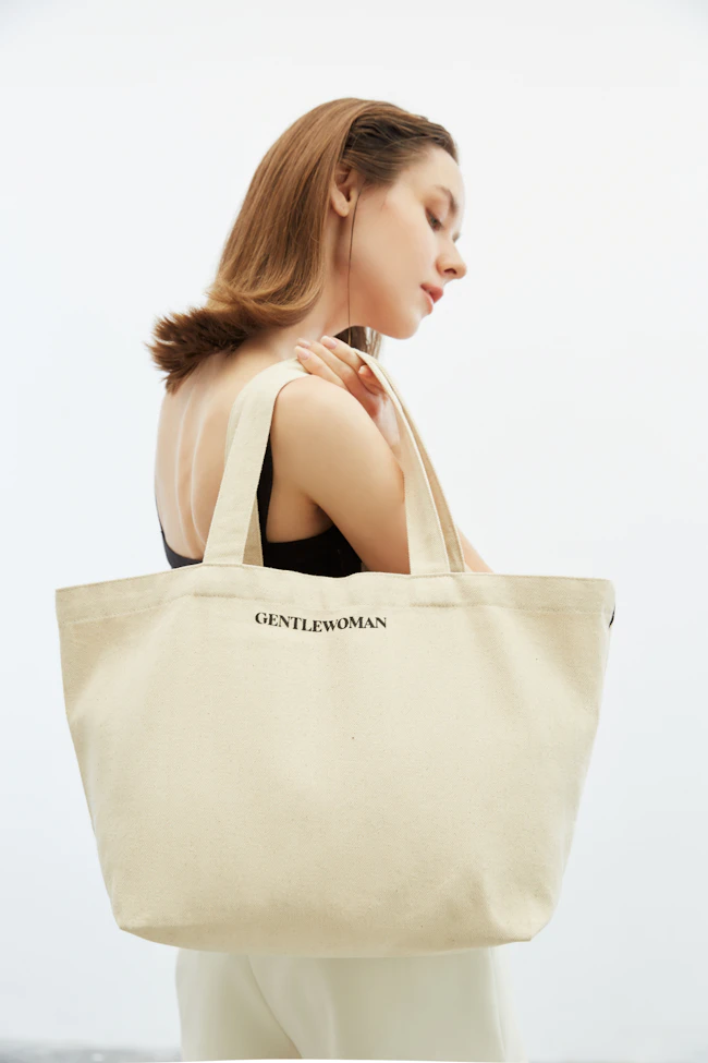 現貨｜泰國直送 🇹🇭 GentleWoman Signature Logo Canvas Tote Bag