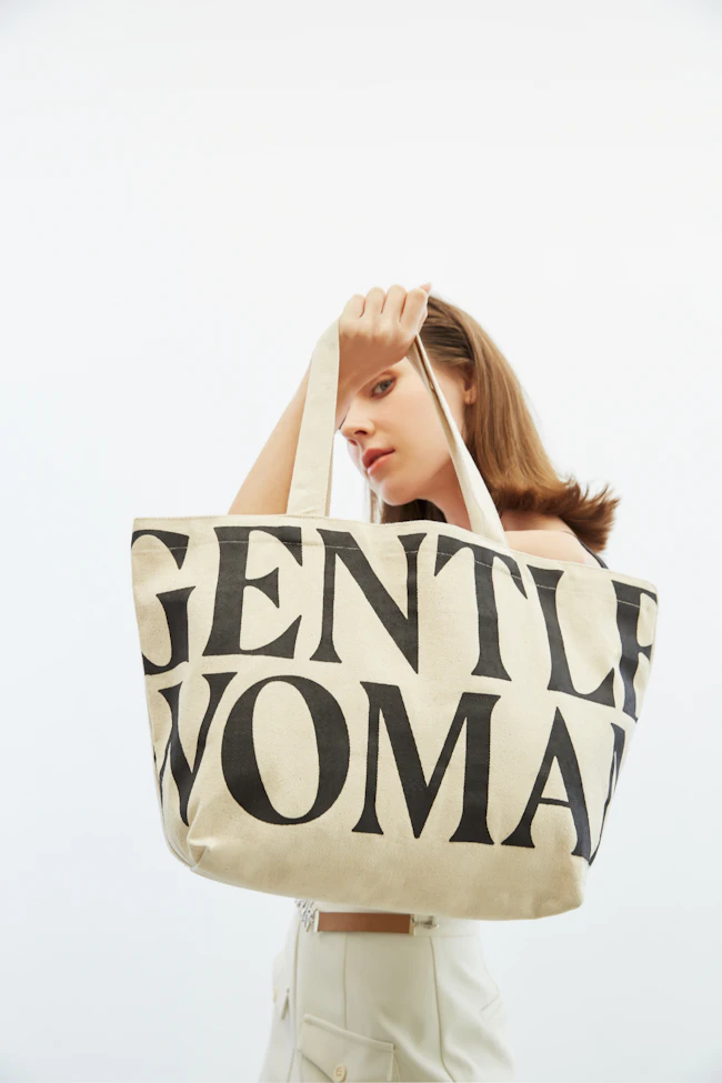 現貨｜泰國直送 🇹🇭 GentleWoman Signature Logo Canvas Tote Bag