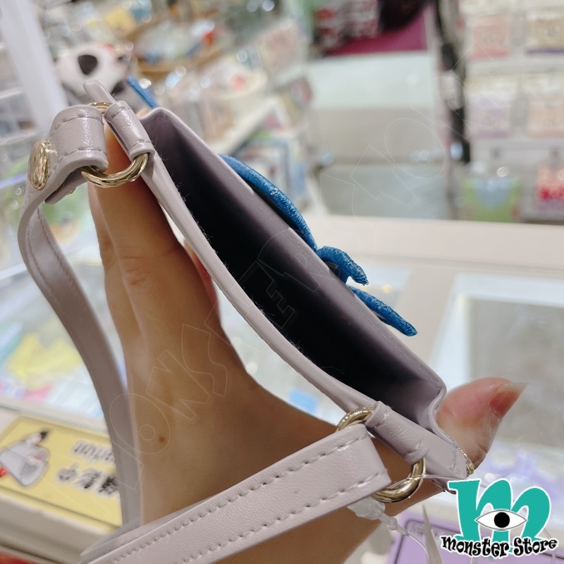 小胖斜揹電話袋