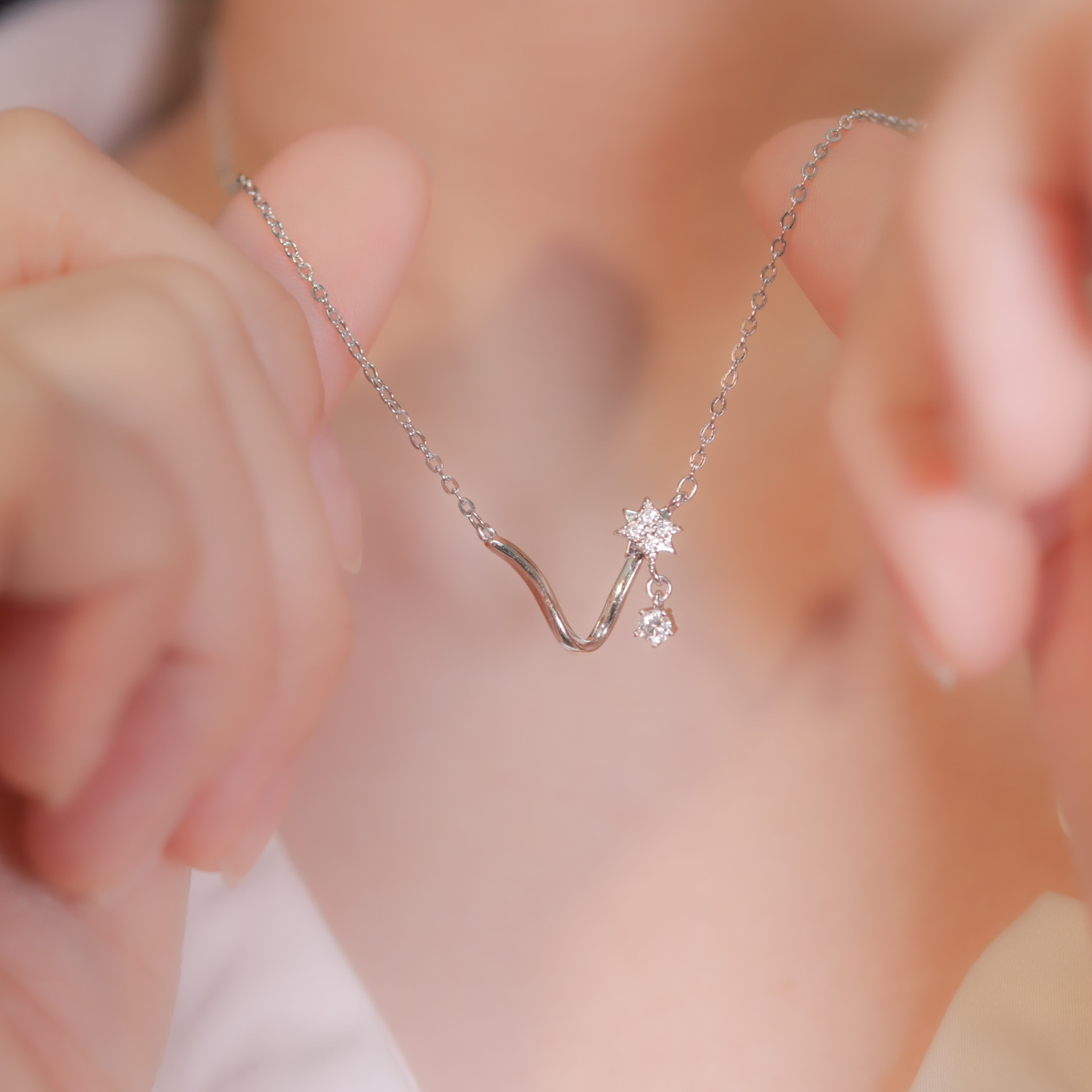| 999 Silver・White Gold・Rose Gold | V For Vow Necklace（Silver / Rose Gold) | NE0550 |