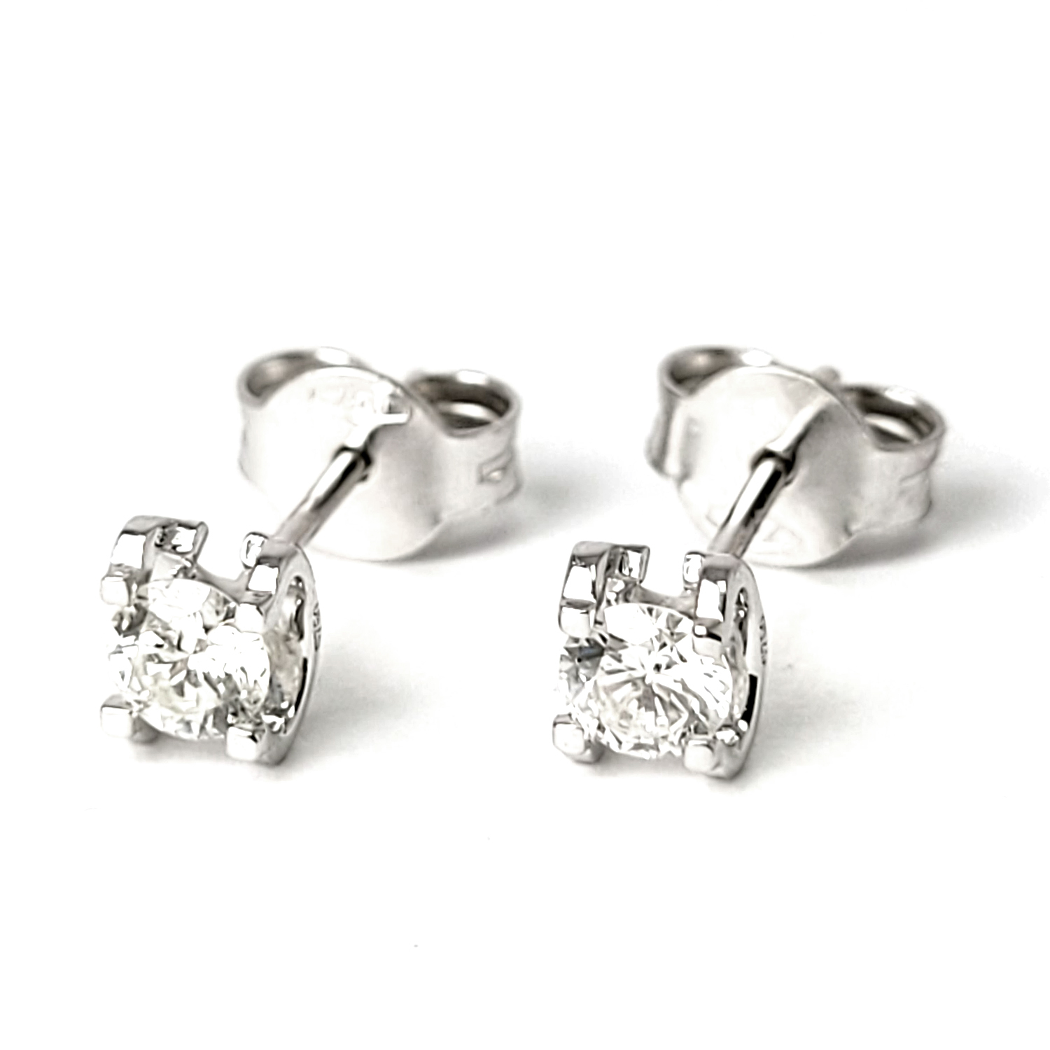 18K白金天然鑽石耳環
