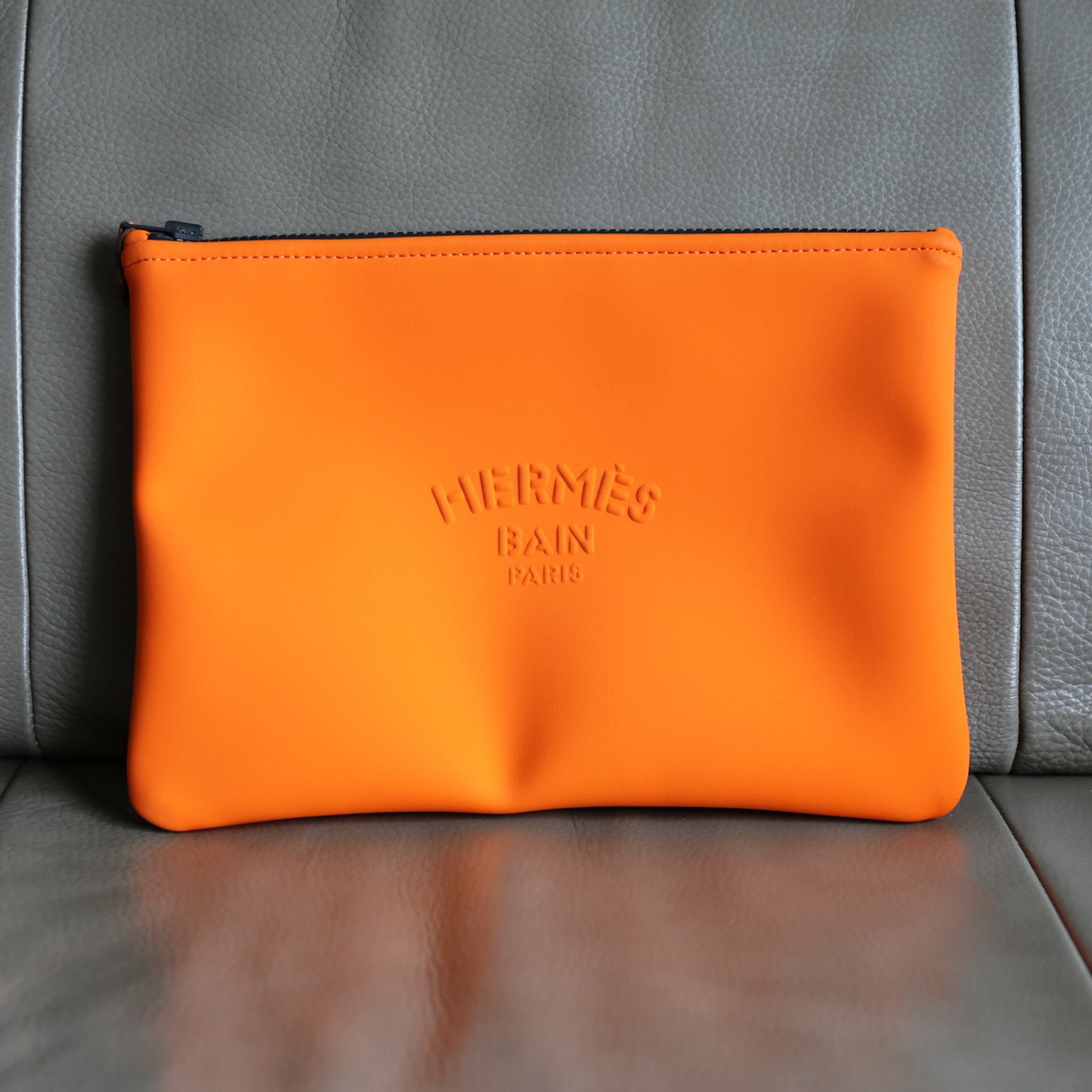 Hermès Neobain case Medium Model