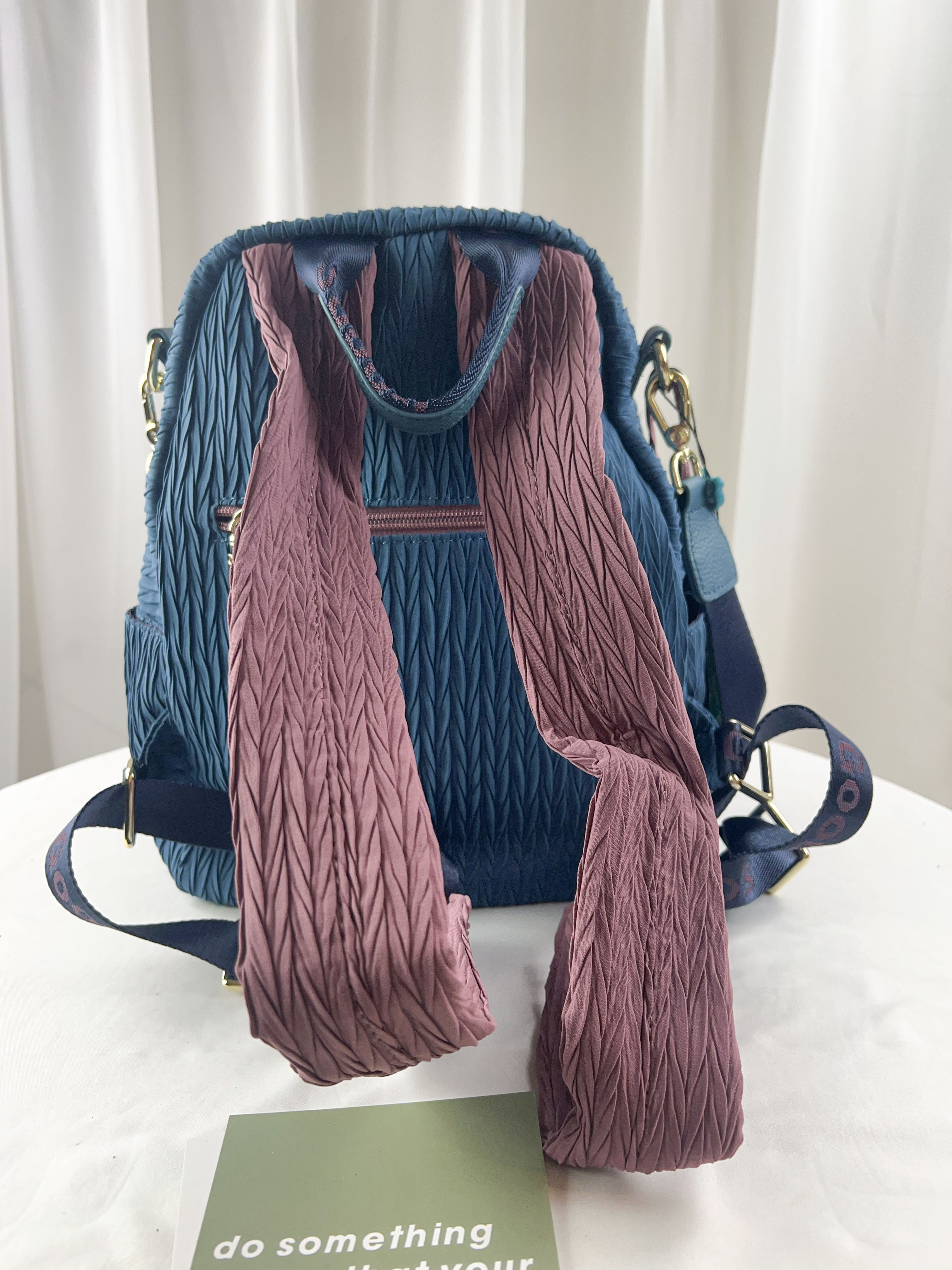 GOODS 湖水藍配粉防潑水後背包 / 側背包 附酒精保護套+酒精瓶 #2743