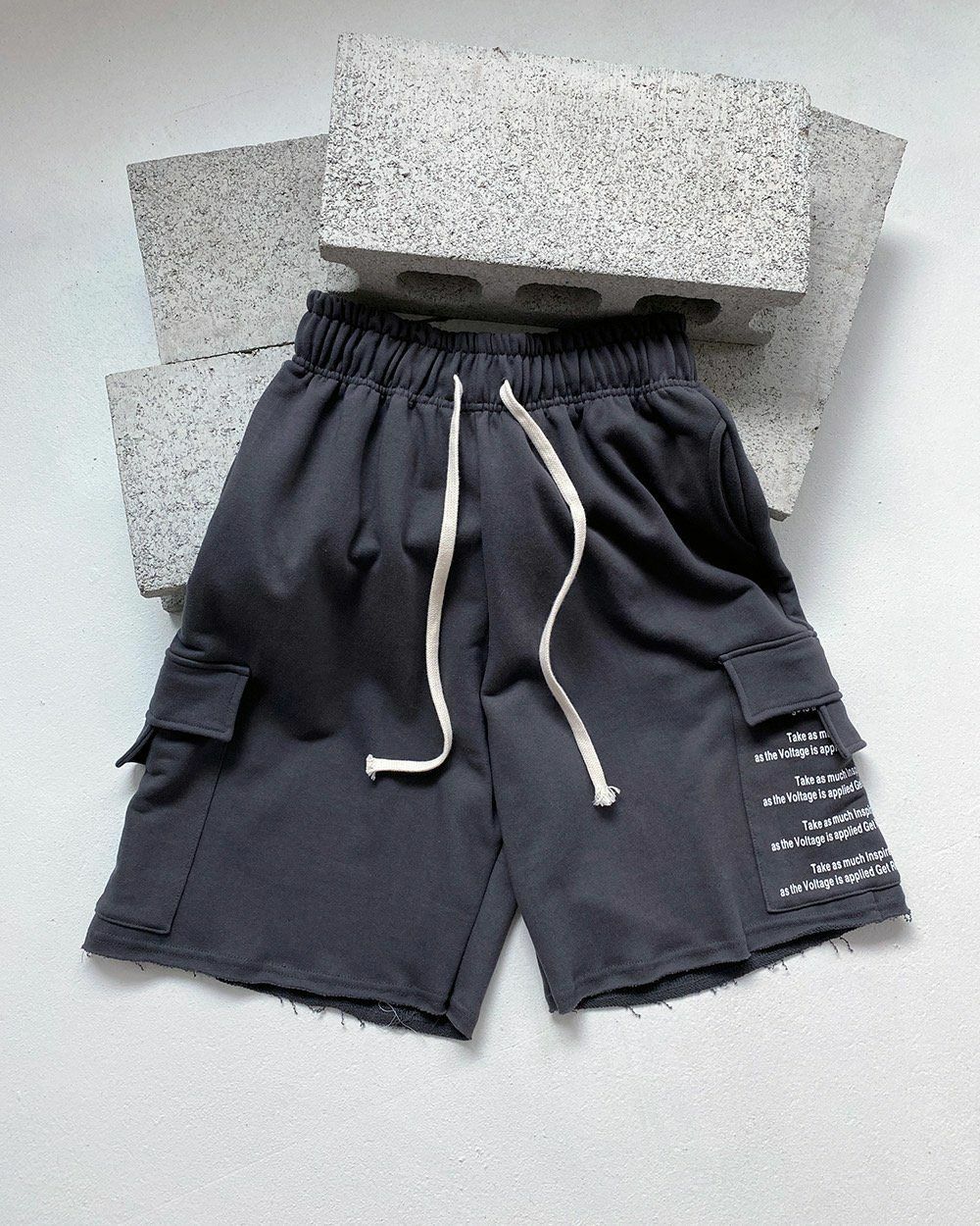 棉質英文字工裝短褲 VOLT-007P