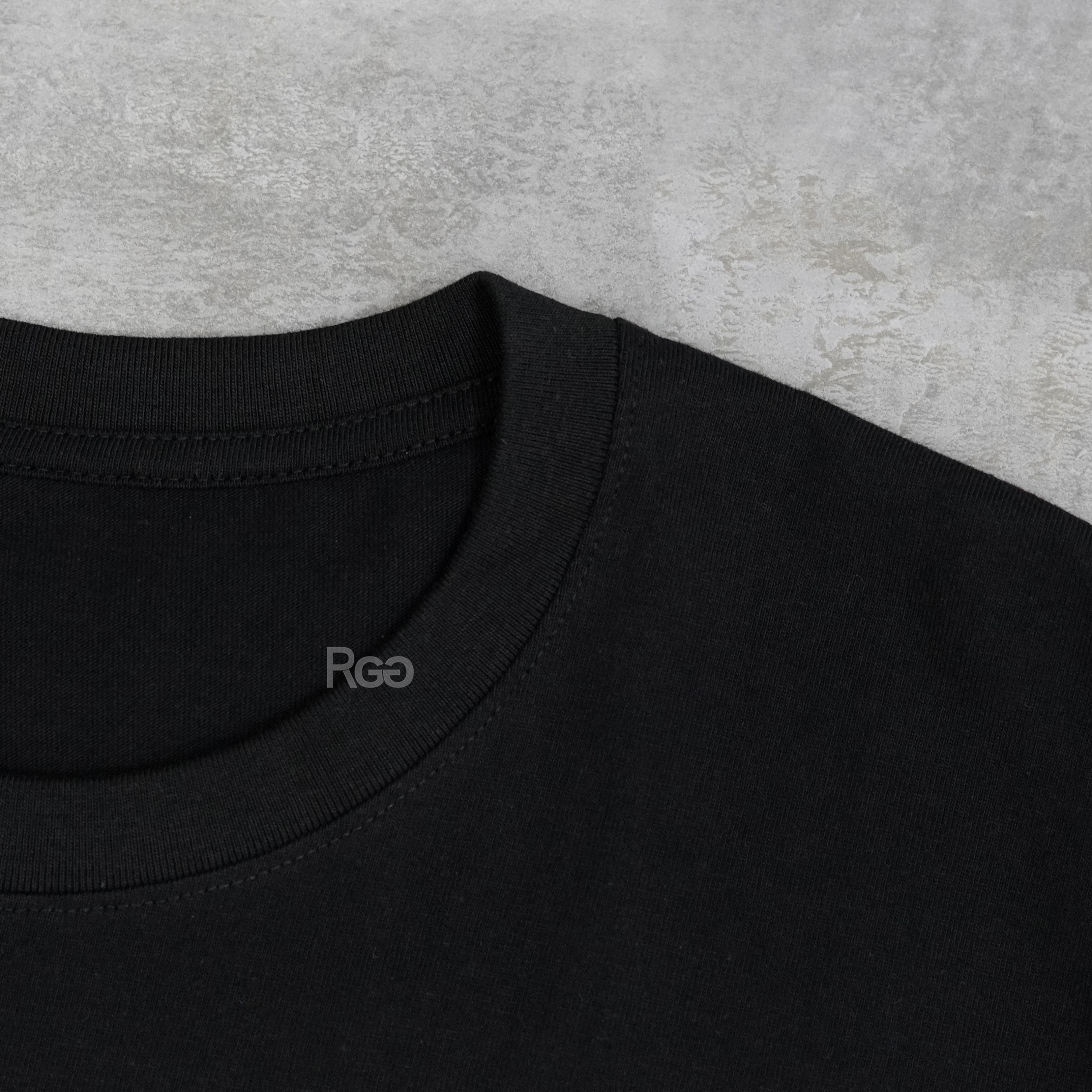 雙紗260g山系露營短T黑色領口細節