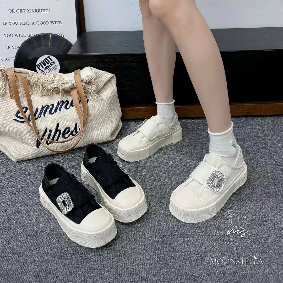 大寶石兩穿懶人鞋