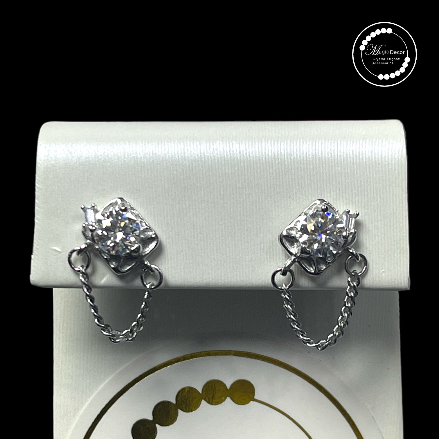 孤品  0.5卡公主方鏈條全銀莫桑耳釘1對