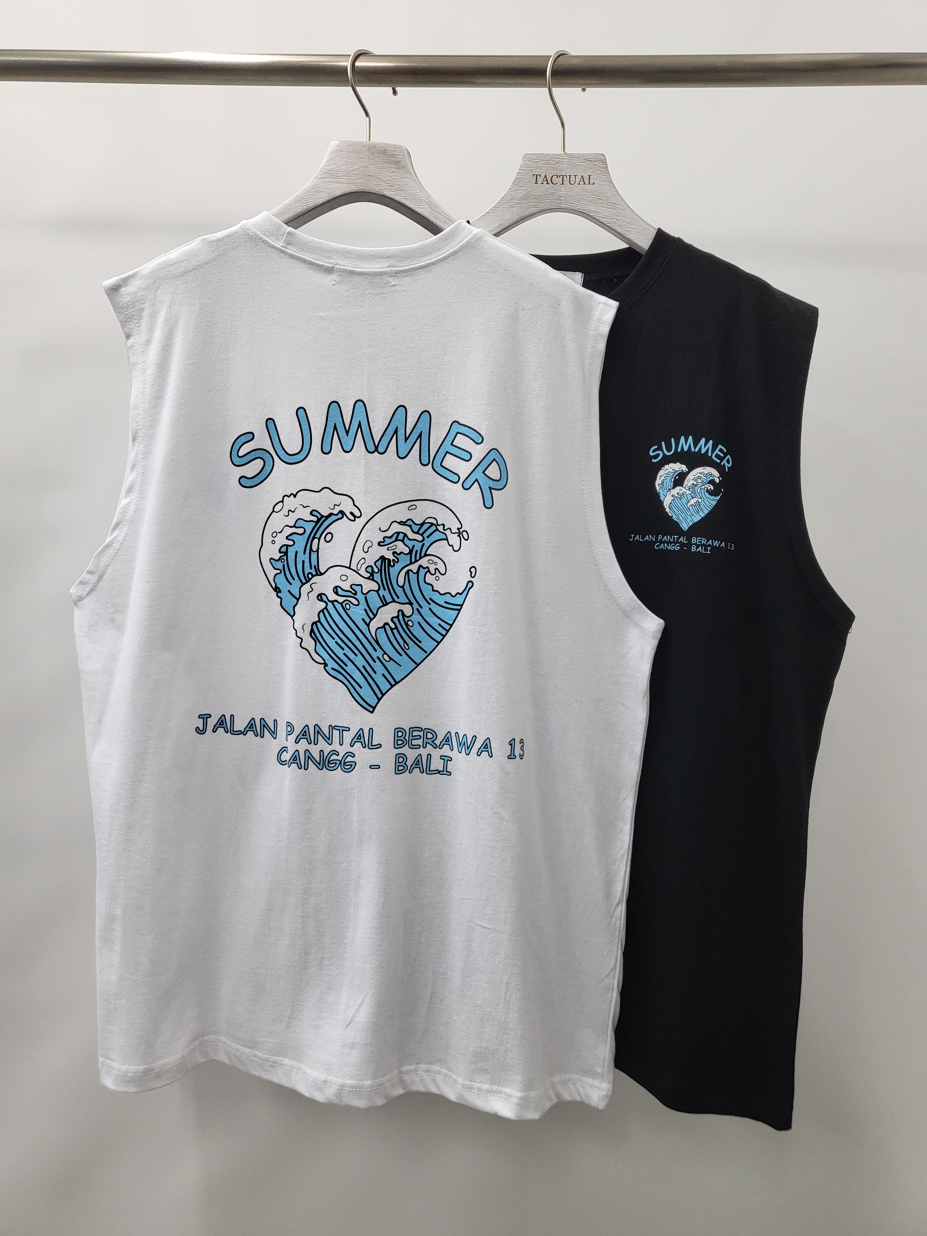 英文字圖案背心 V945