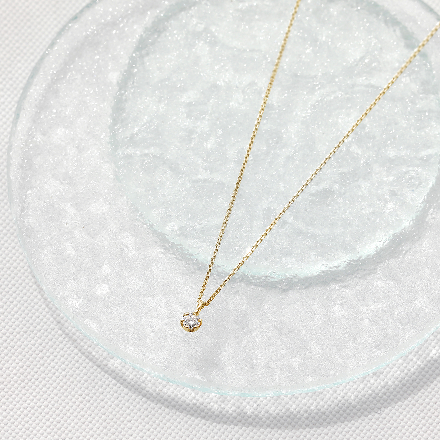 抓住愛 — 8分鑽石項鍊