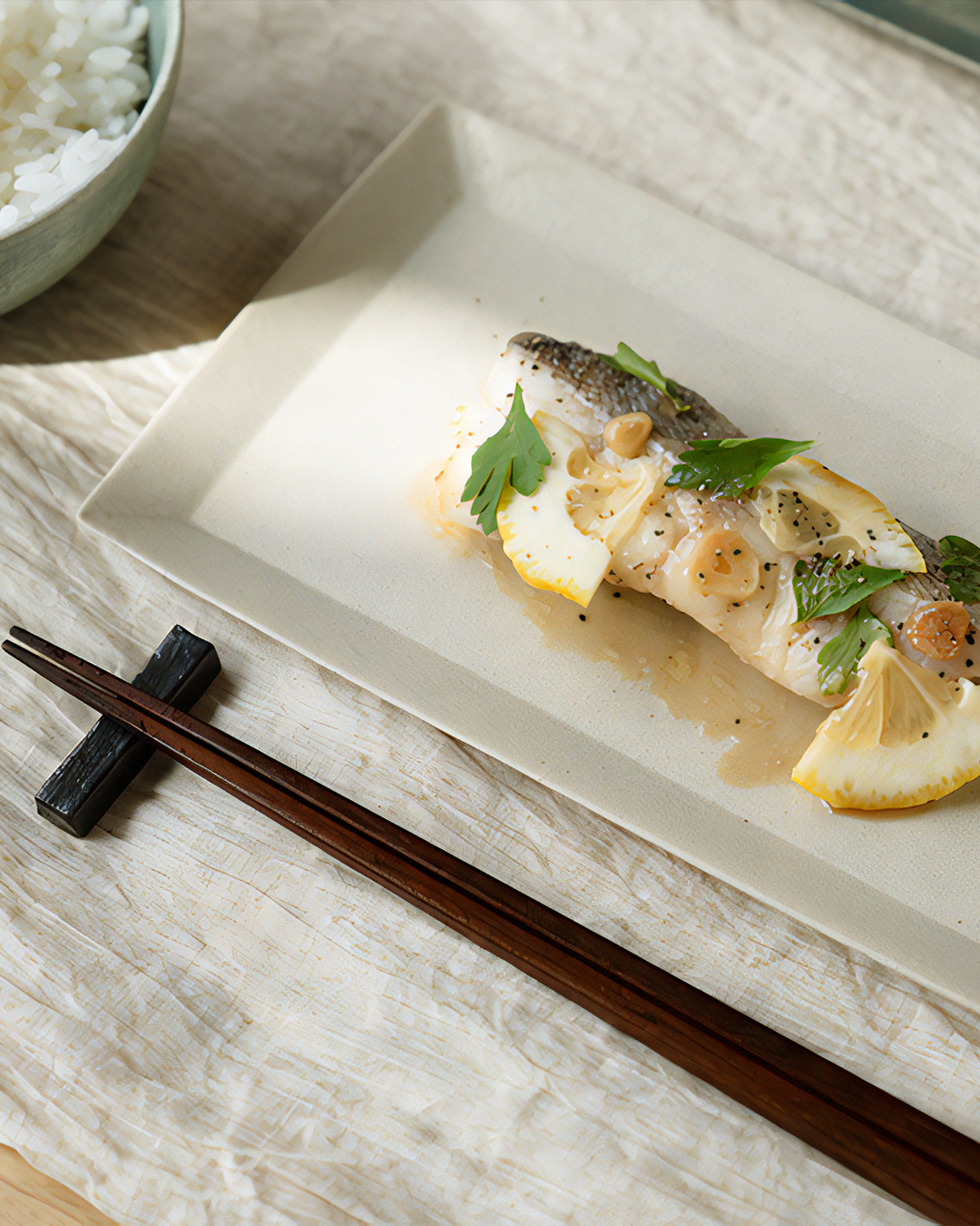 Meizan kiln Teiban Ware plate beige｜Shigaraki ware