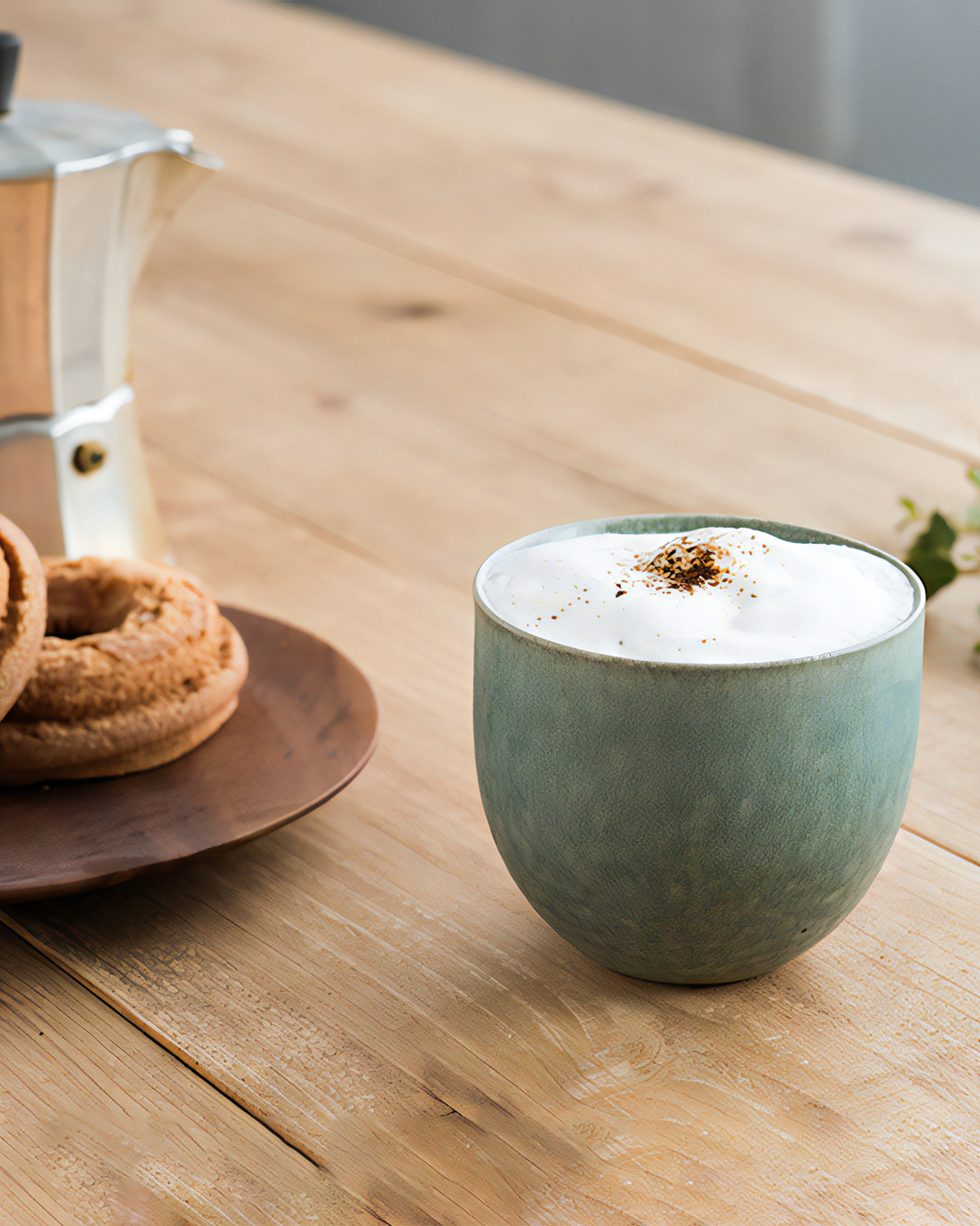 Meizan kiln Teiban Ware latte cup light celadon｜Shigaraki ware