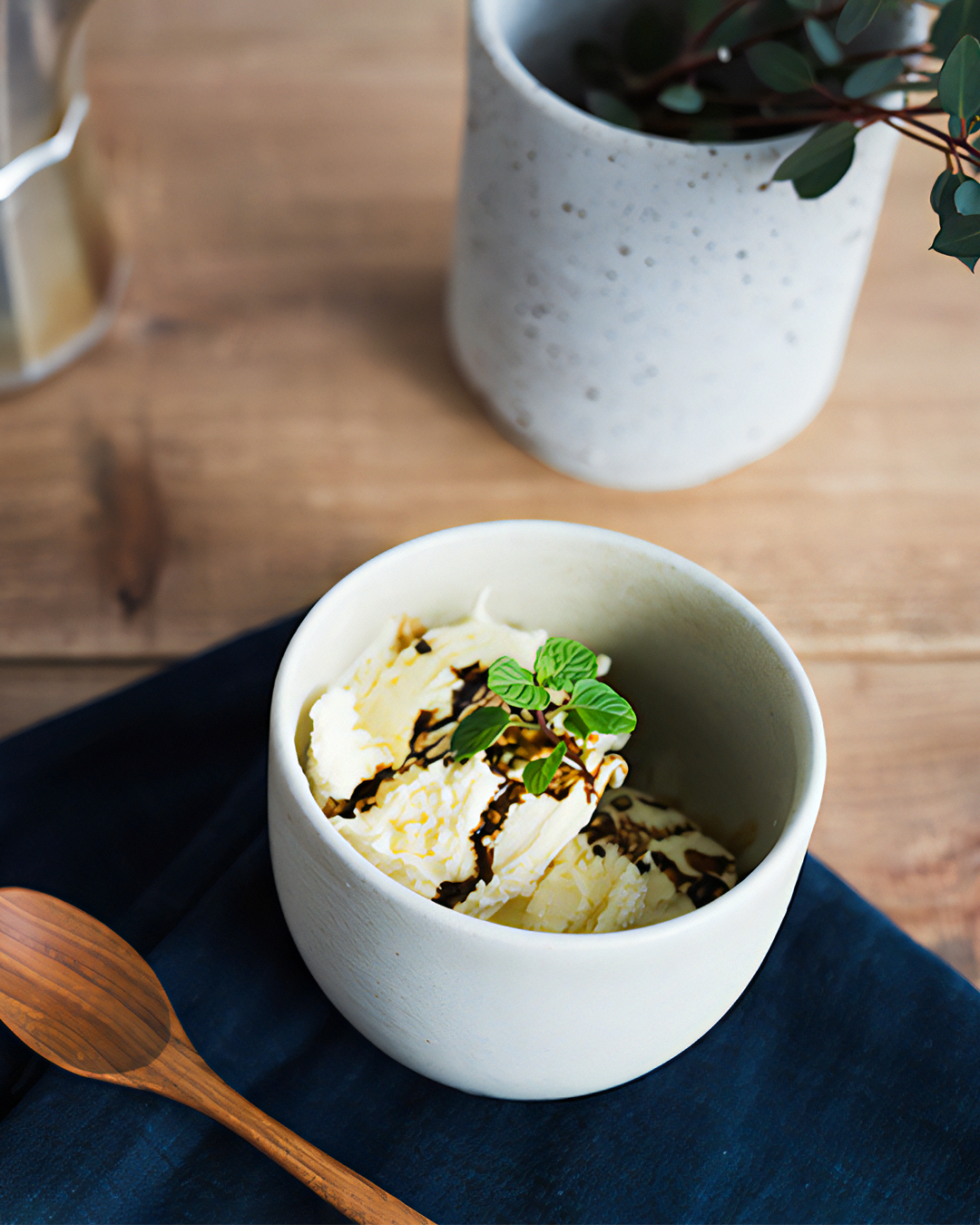 Meizan kiln Teiban Ware latte cup light beige｜Shigaraki ware