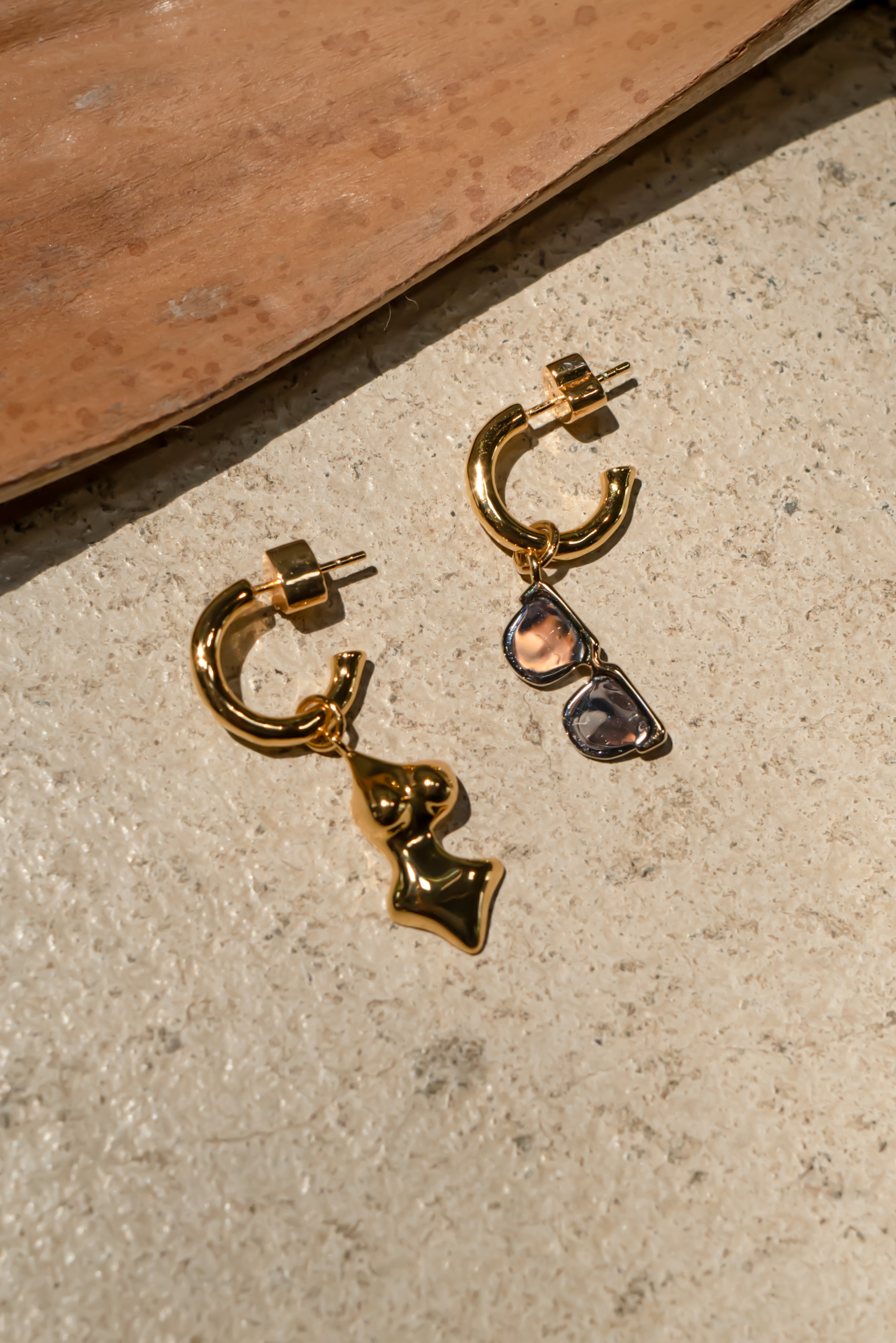 Tropical Paradise · 比基尼＆太陽眼鏡C圈耳環（金色）