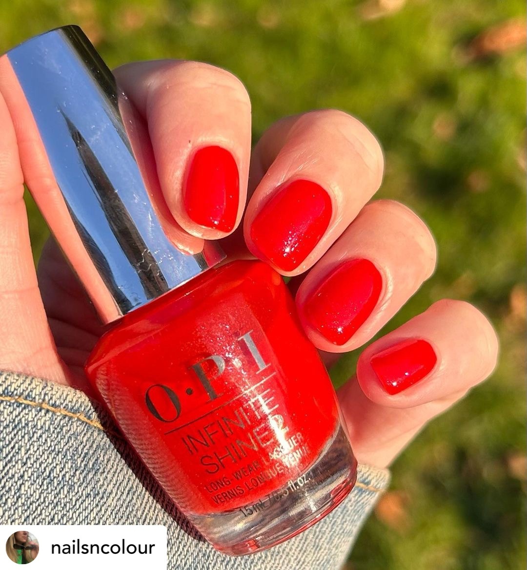 OPI 甲油 - Left Your Texts on Red - ISLS010