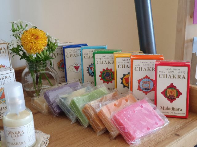 [原石] 義大利斐歐莉 天然植物手工皂 七脈輪系列