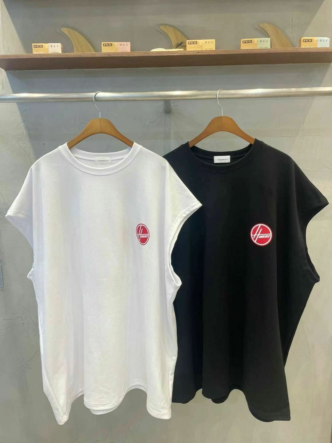 OverSize英文字圖案背心 UNSTANDARD-002V