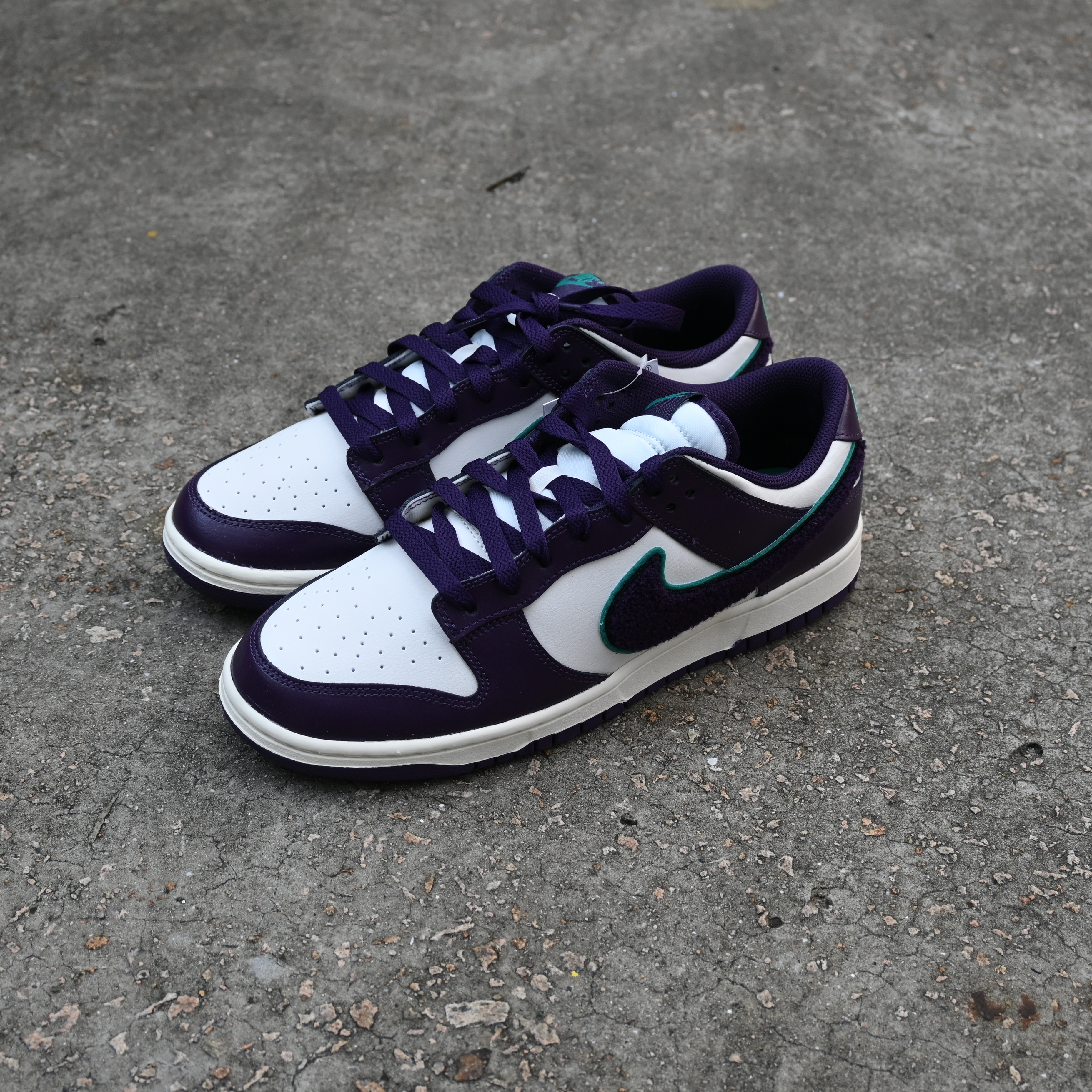 Nike Dunk Low Chenille Swoosh Sail Grand Purple DQ7683-100