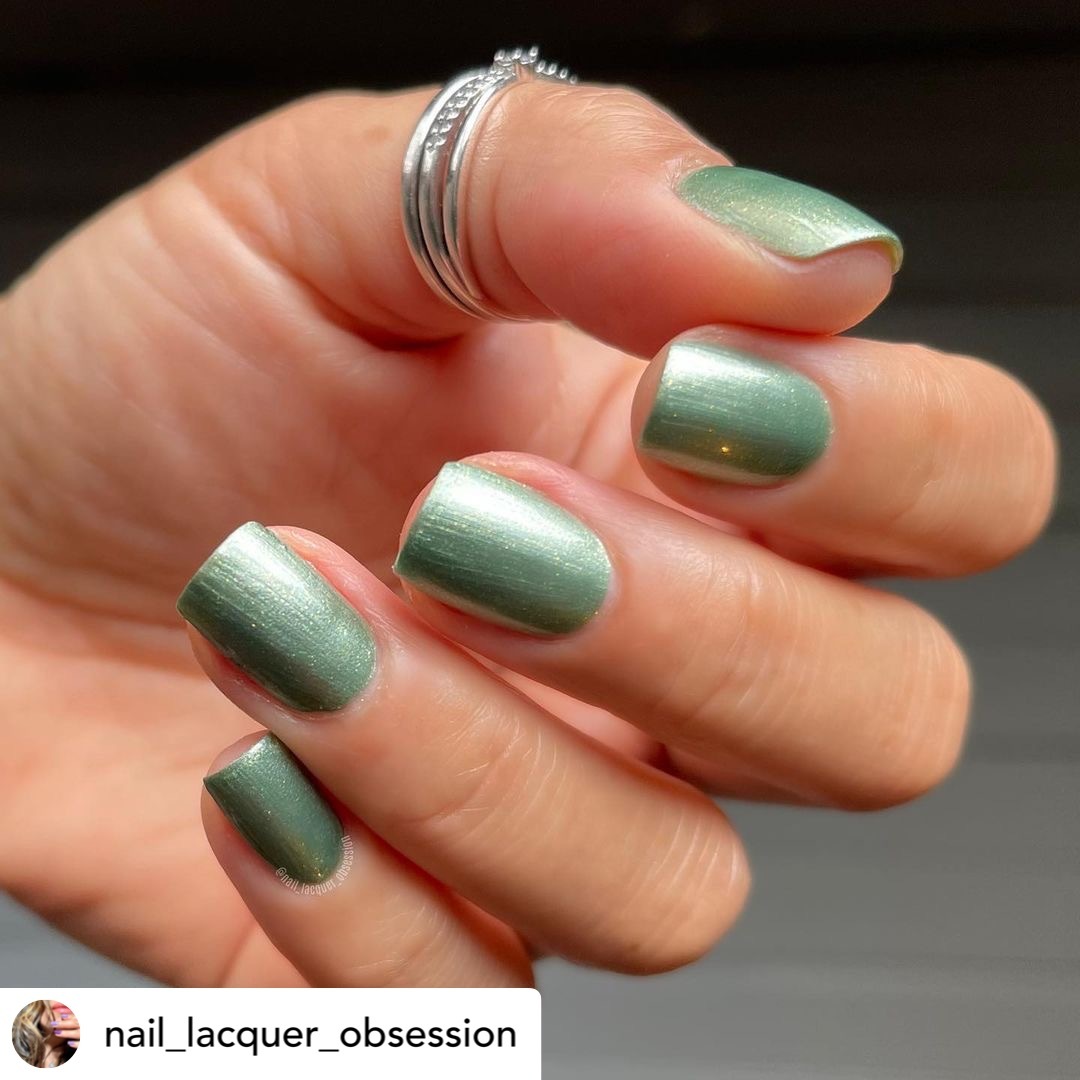 ESSIE 指甲油 -Head to Mistletoe - 1760