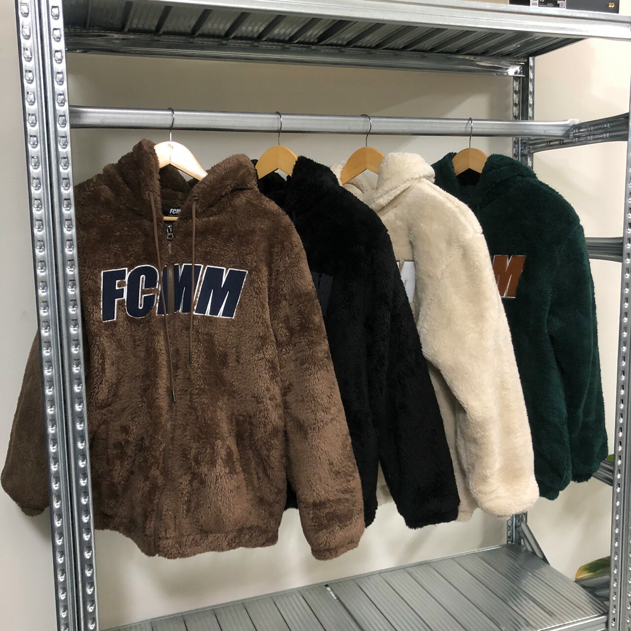 FCMM 大Logo毛毛外套 FA4JPL09