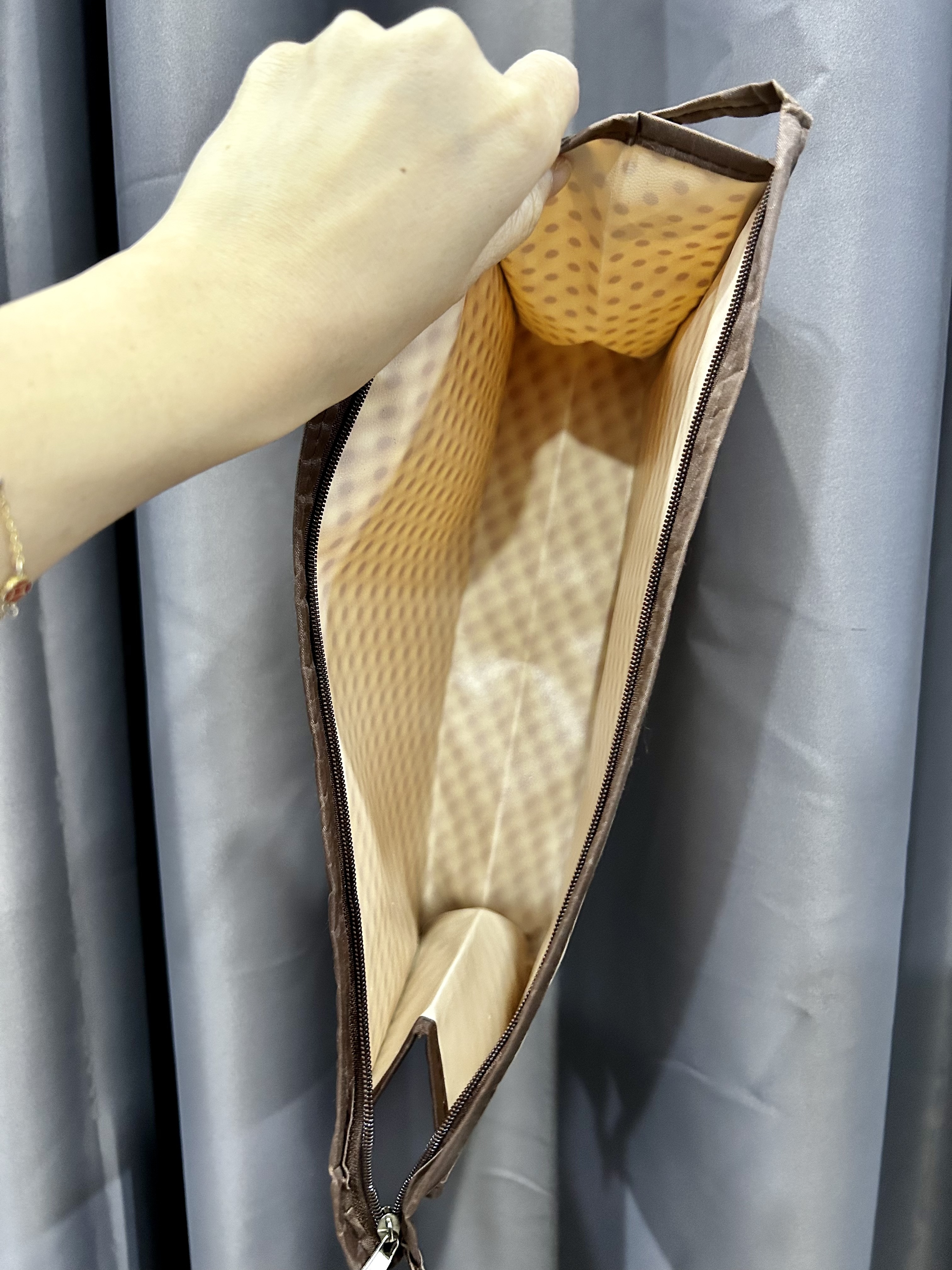 Polka Dot手提化妆包（款式随机）