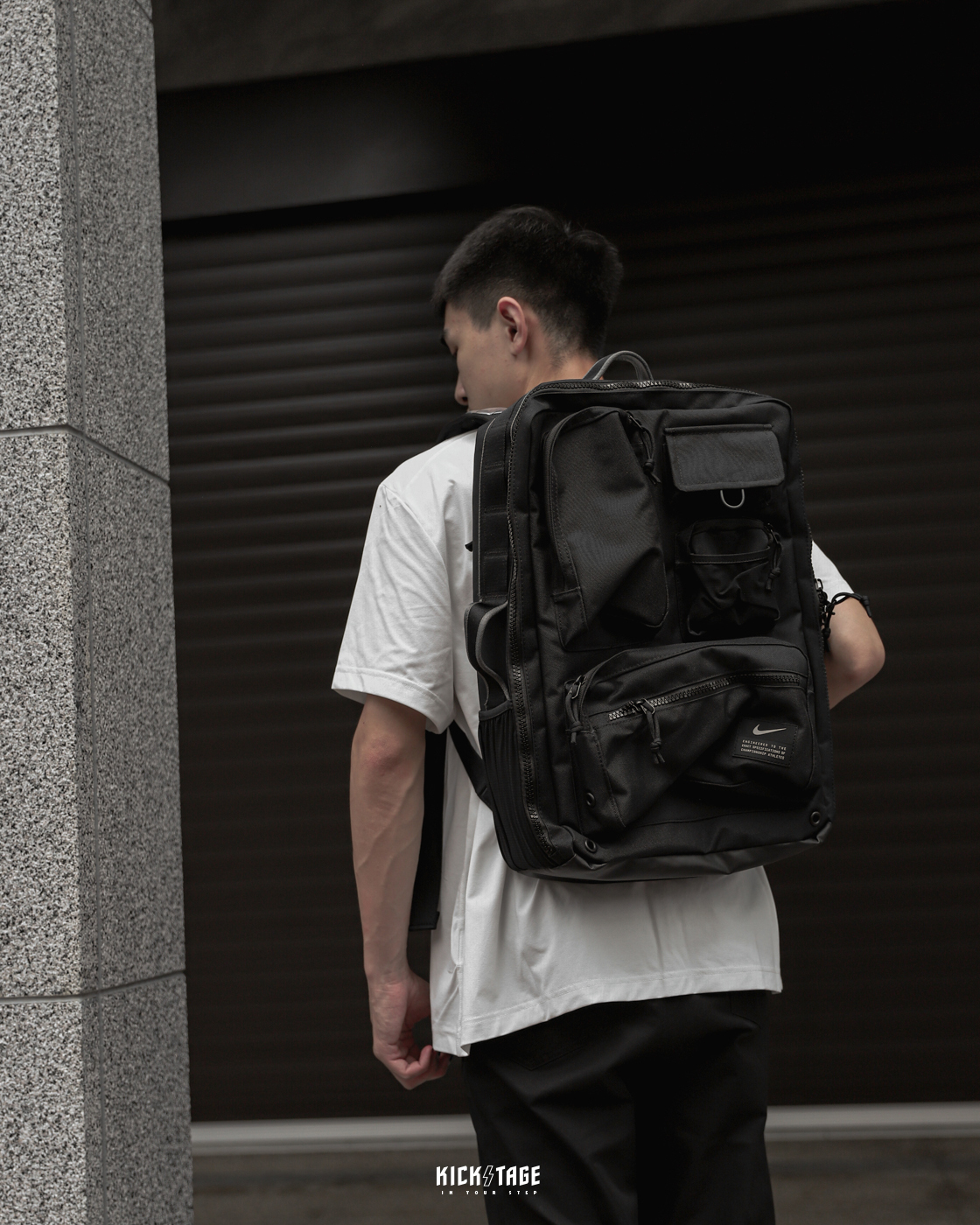 NIKE UTILITY ELITE BACKPACK 黑色兩用包氣墊全開式訓練運動工裝後背包【