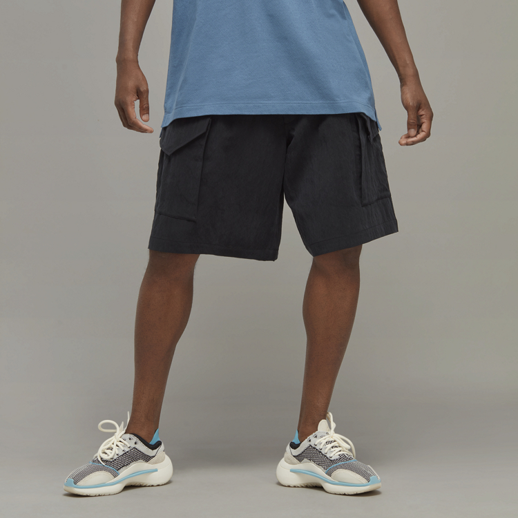 【 Y-3 UTLY SHORTS W 工裝短褲 - 黑 】