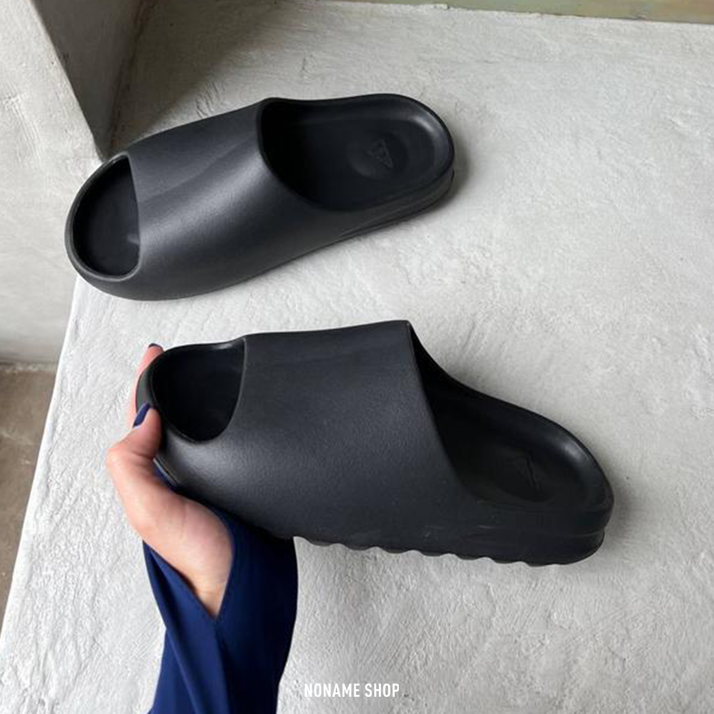 ADIDAS YEEZY SLIDE 