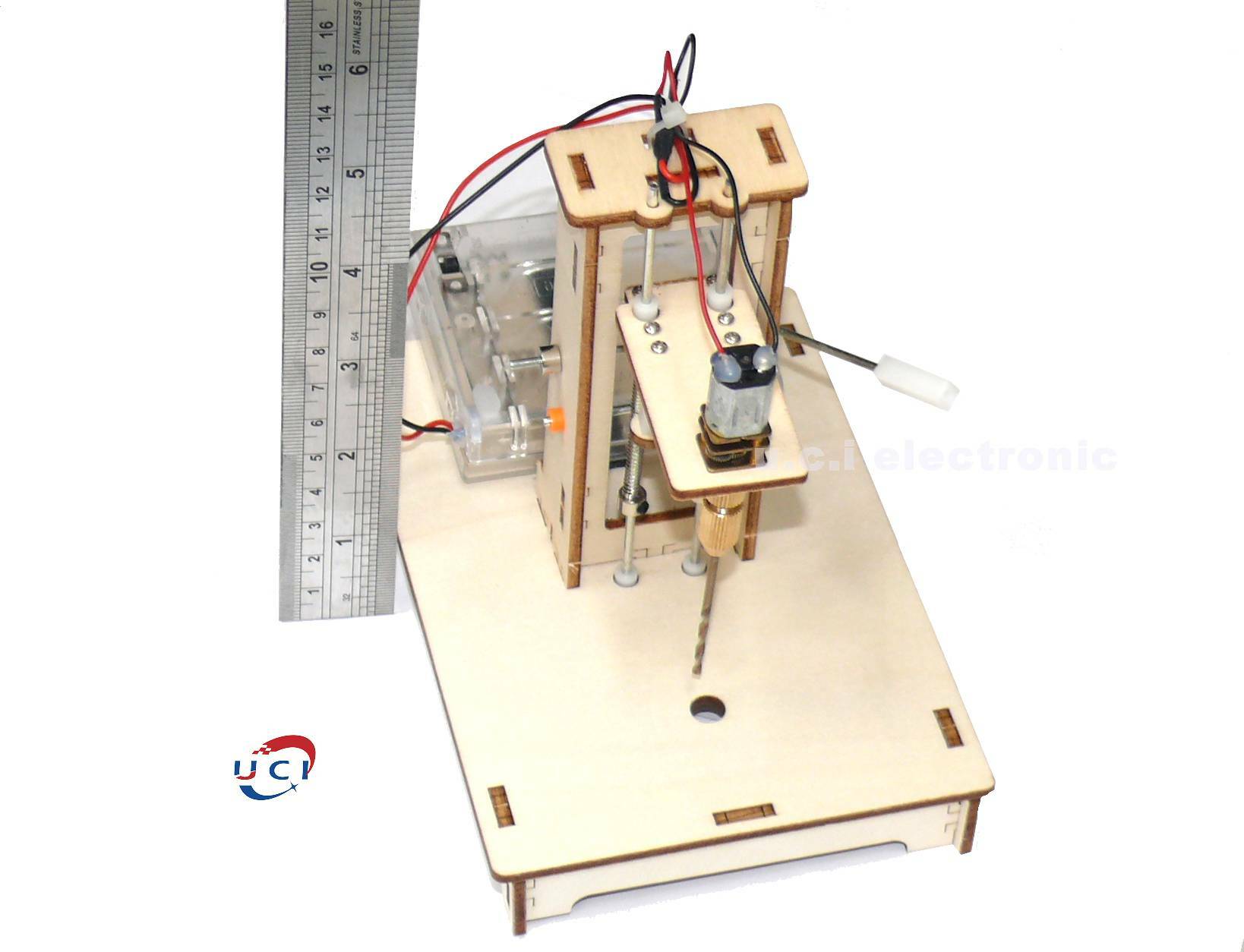 【UCI電子】 (中) DIY迷你小台鑽 科技小製作 小發明diy木板鑽孔模型工具拼裝材料