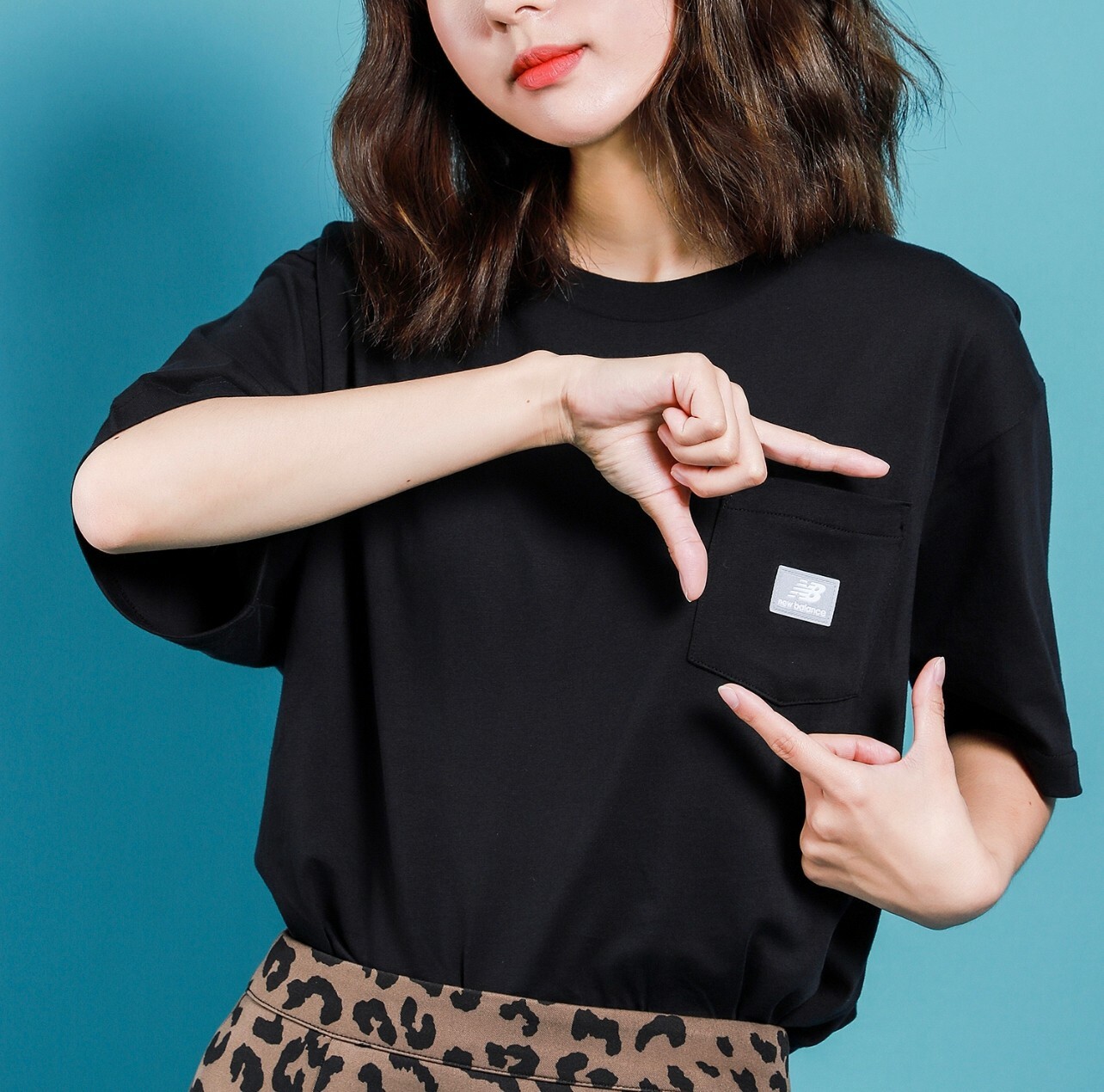 現貨 New Balance 口袋小logo 圓領短袖 上衣 短TEE 黑 JUN-