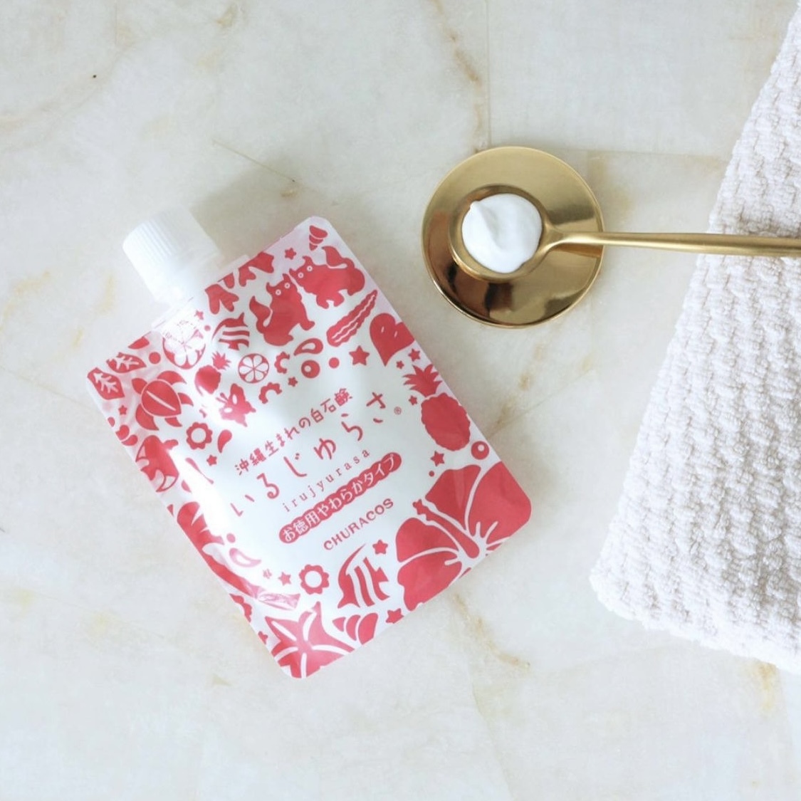 CHURACOS Irujyurasa Cleansing Cream 淨白美人沖繩海泥潔顏乳 120g