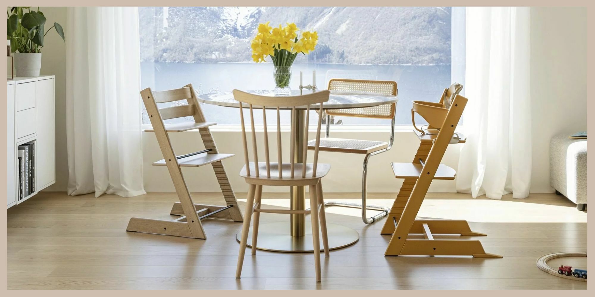 ⭕⭕⭕PN2/19 STOKKE Tripp 有り難 Trapp ベビーウッドチェア 北欧 ノルウェー 革製