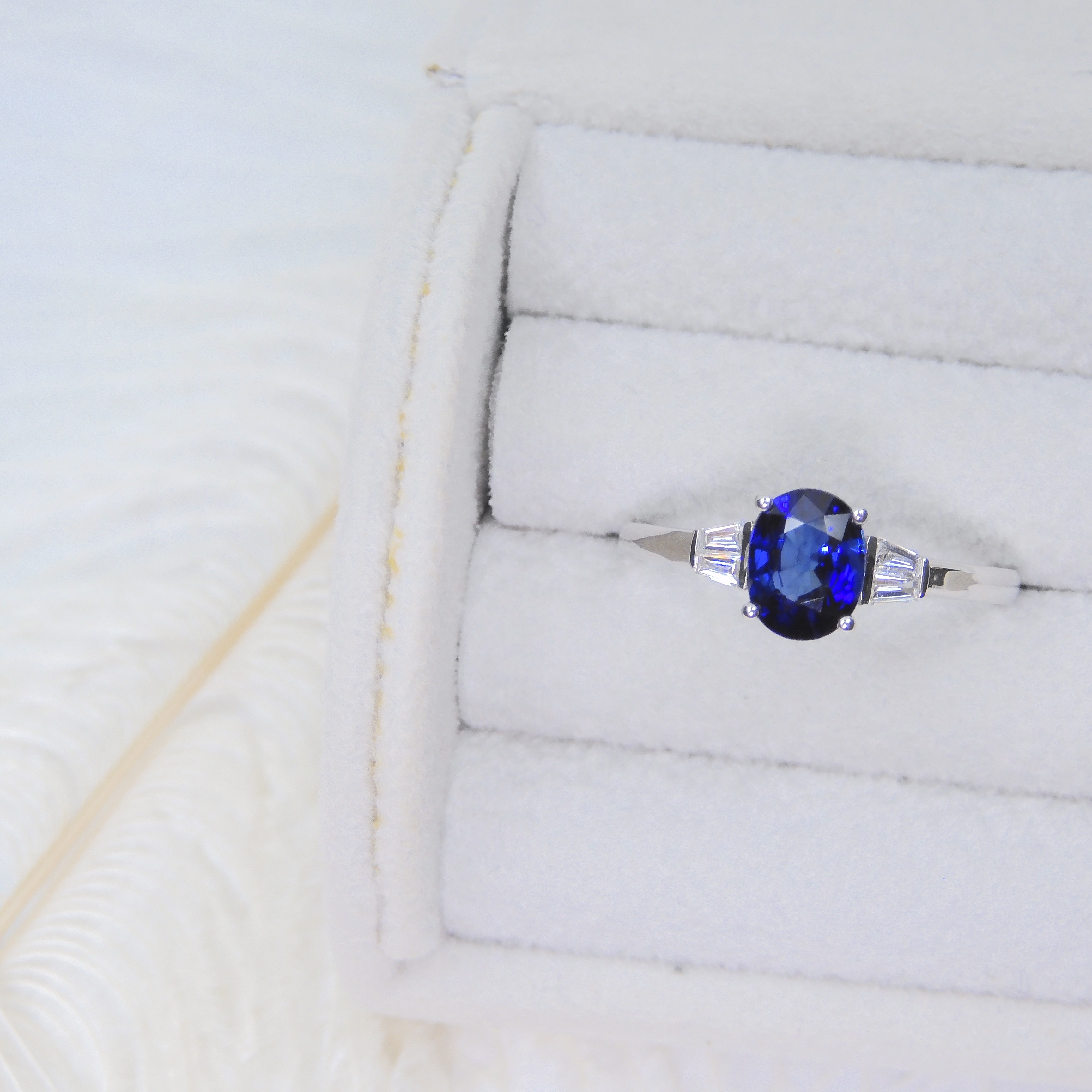 18K金 1.04ct 藍寶石戒指 (配國際證書)