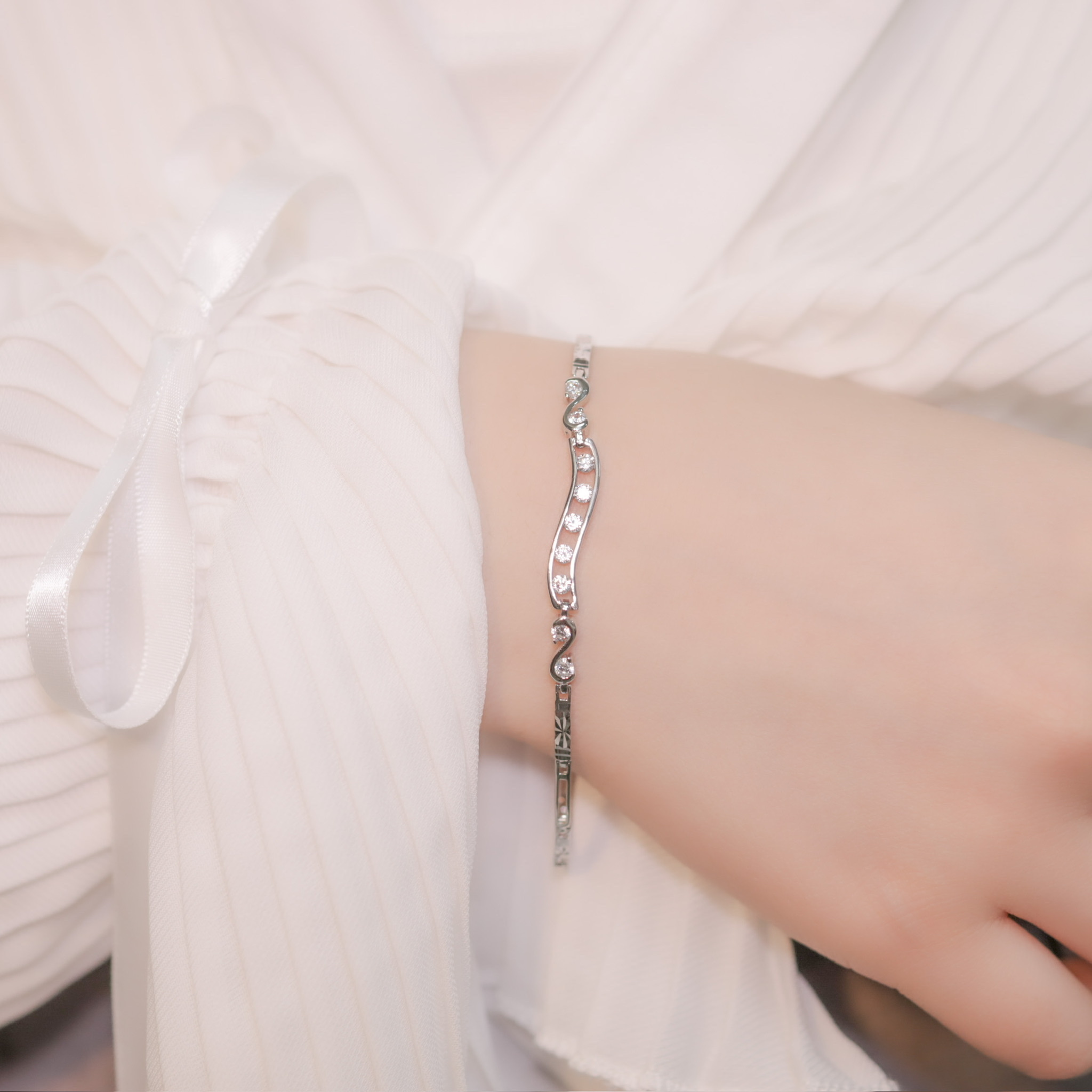 | 925 Silver・ White Gold | The Moment Bracelet | BR0728 |