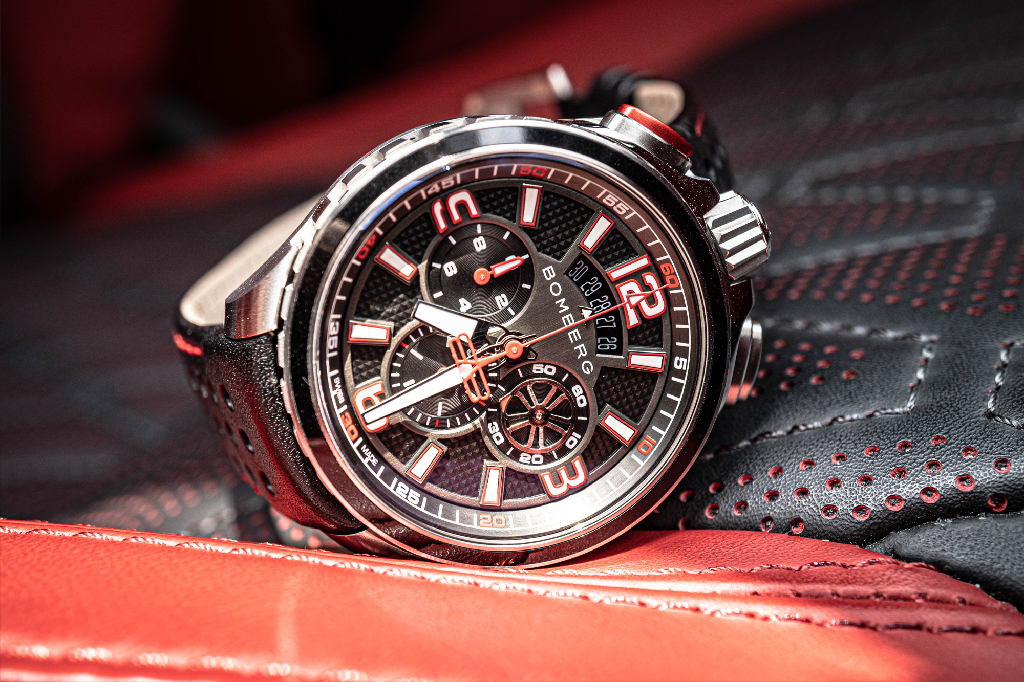 經典形象重現眼前：Bomberg 全新Bolt-68 Heritage復刻系列