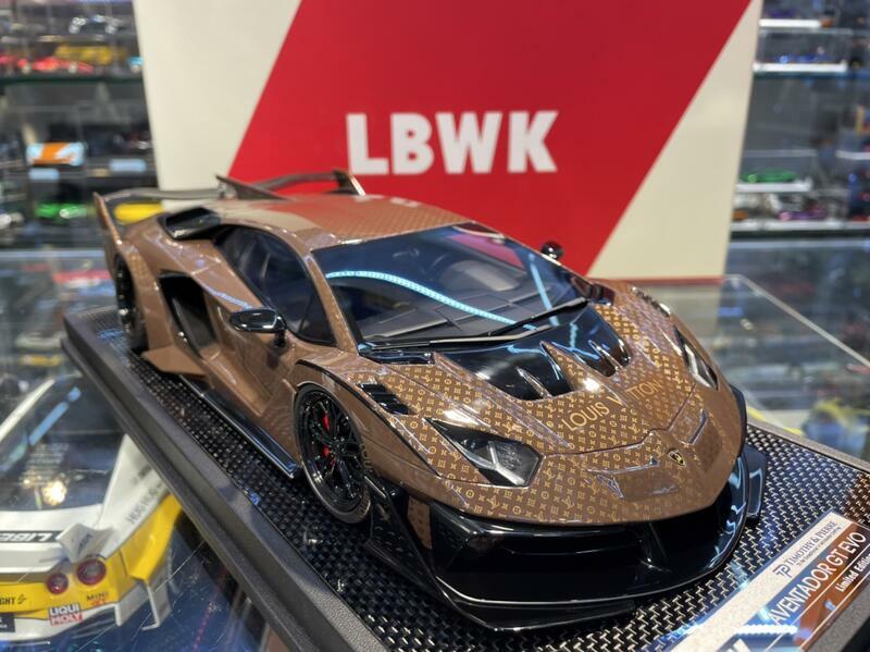 1/18 Timothy & Pierre Lamborghini Aventador 700GT EVO Liberty Walk Black LV