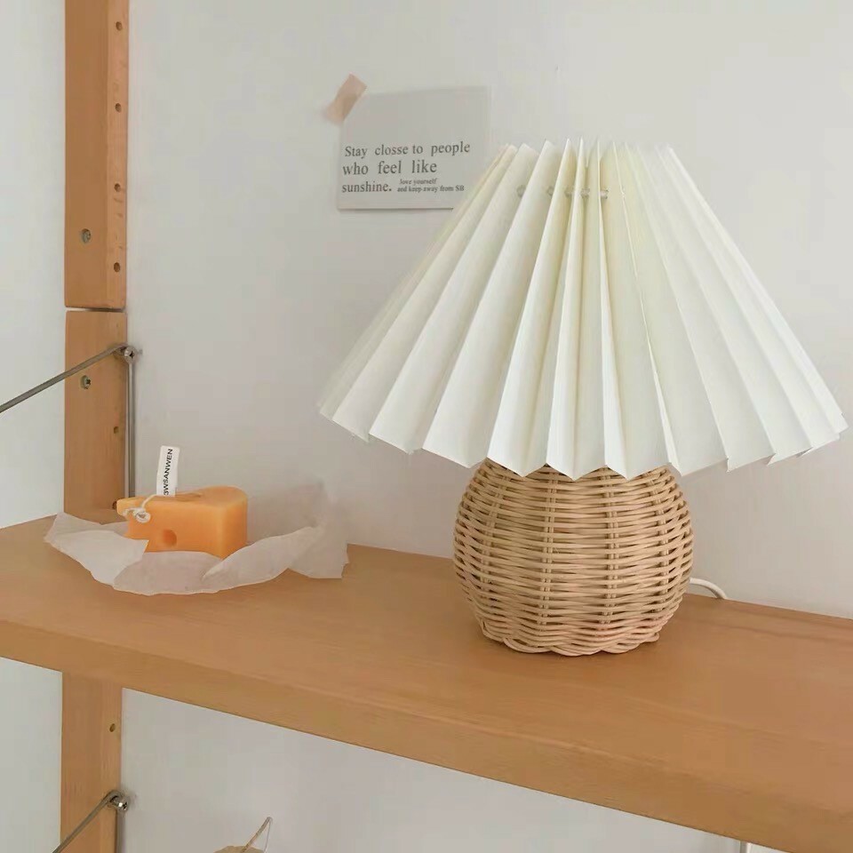 韓風百葉檯燈  (送燈泡)