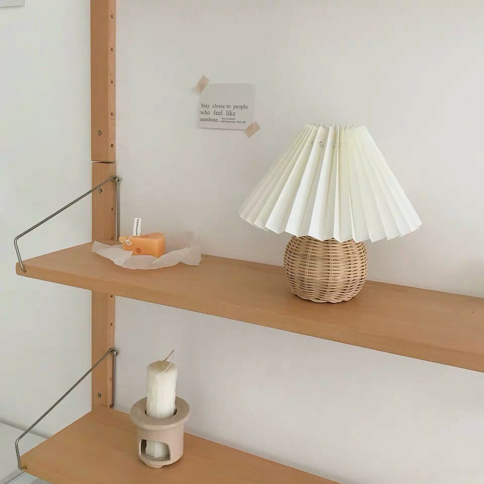 韓風百葉檯燈  (送燈泡)