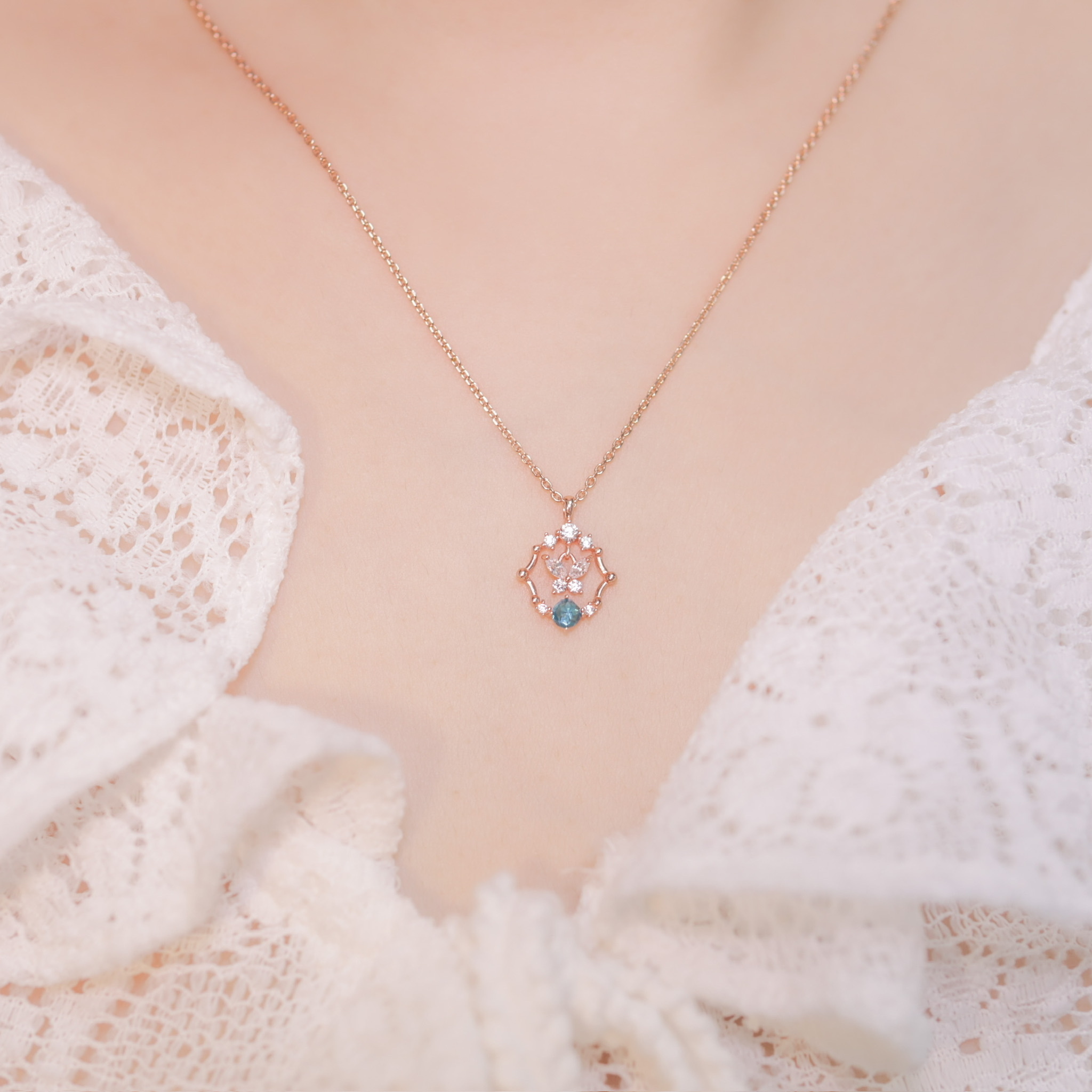 | 925純銀・厚鍍玫瑰金  | 沁人小蝴蝶項鍊 | NE0567 |