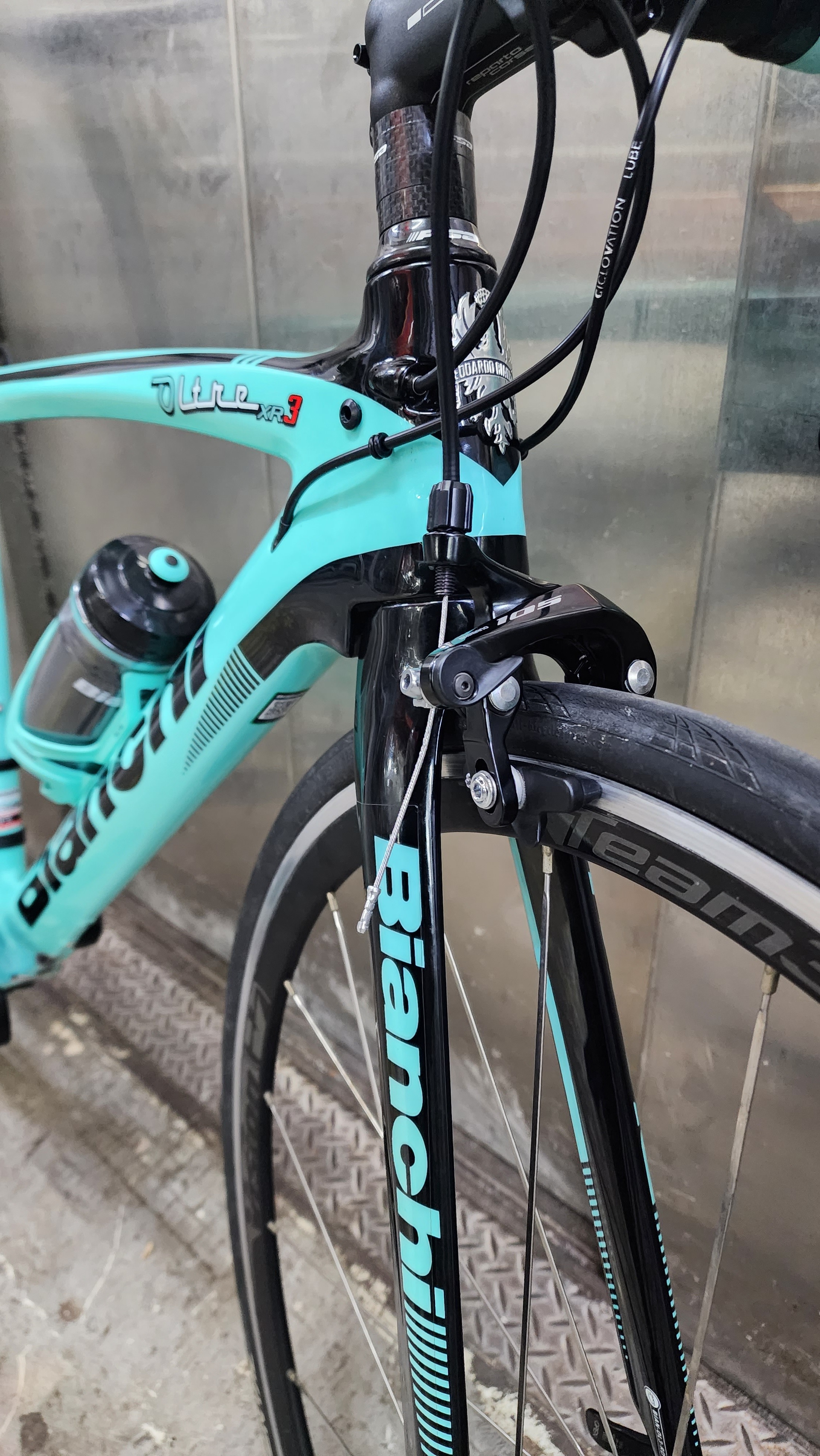 （二手）Bianchi XR3 FullBike Ultegra 套件+ vision team 30 鋁合金輪組