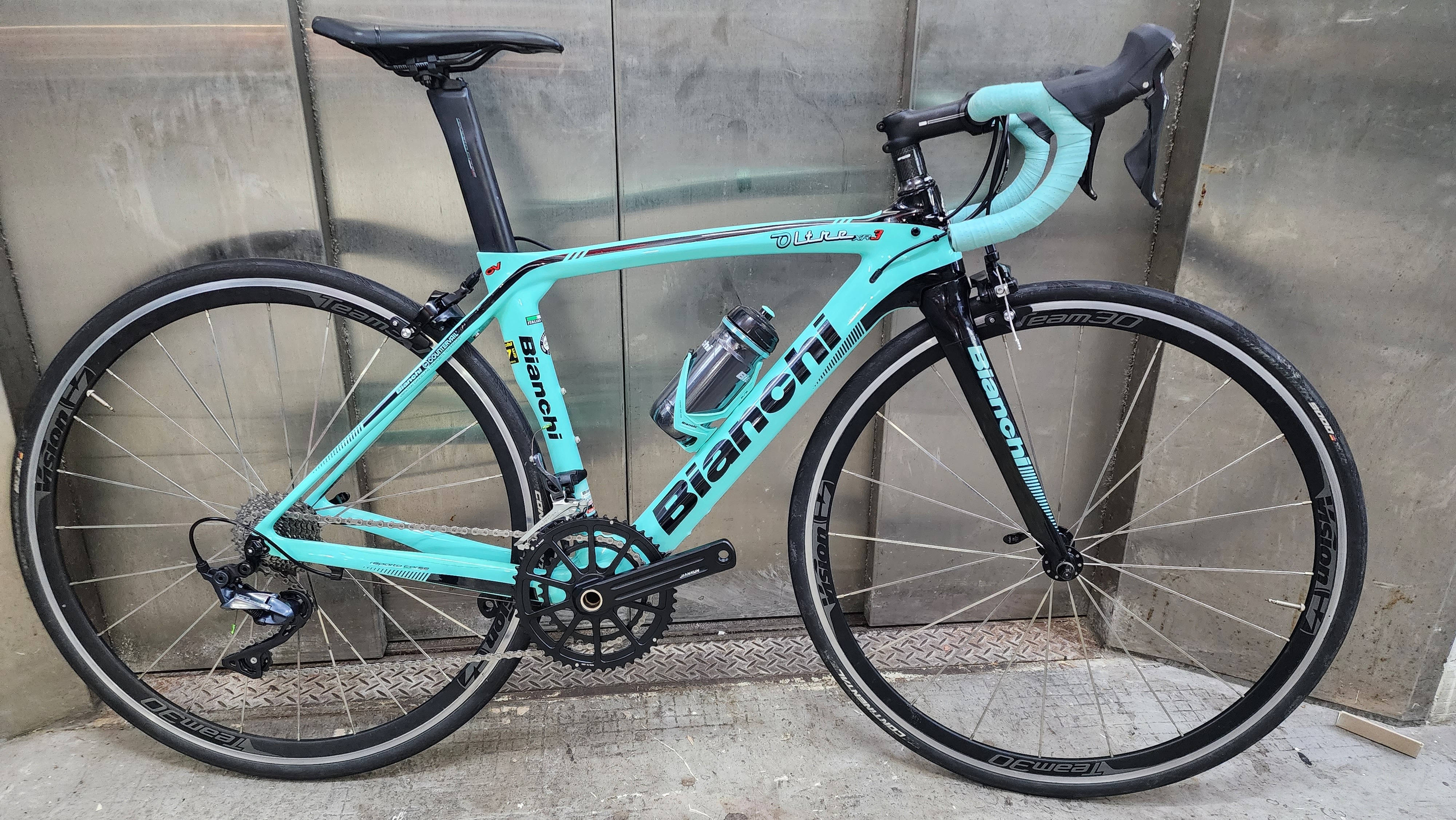 （二手）Bianchi XR3 FullBike Ultegra 套件+ vision team 30 鋁合金輪組
