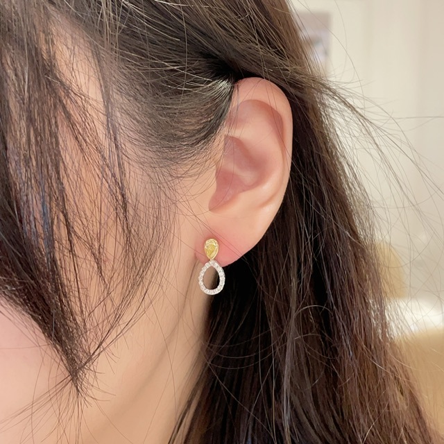 18K金彩黃鑽石耳釘 - 水滴形 (三戴款)