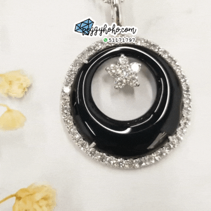 18K White Gold 1.03ct Diamond and Black onyx Pendant