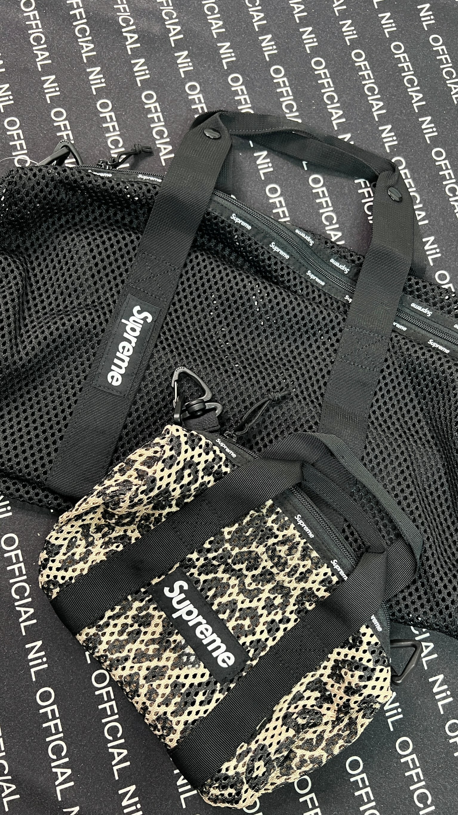 Supreme 23SS Mesh Small Backpack 黑色洞洞網狀束口背包