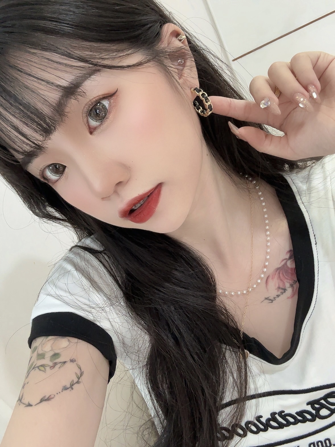 超美😭小香皮革金邊耳環