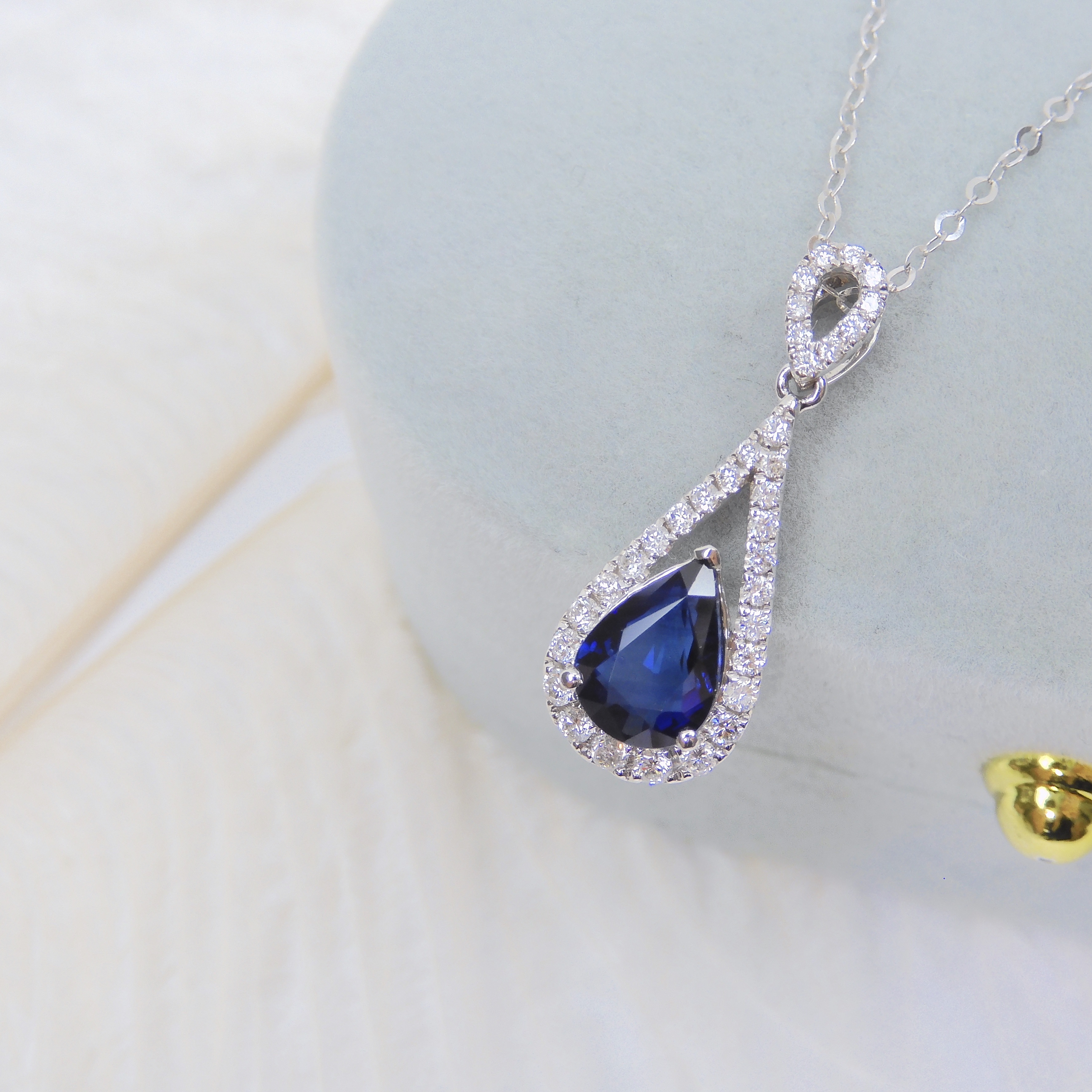 18K金 1.18ct 藍寶石吊墜 (配國際證書)