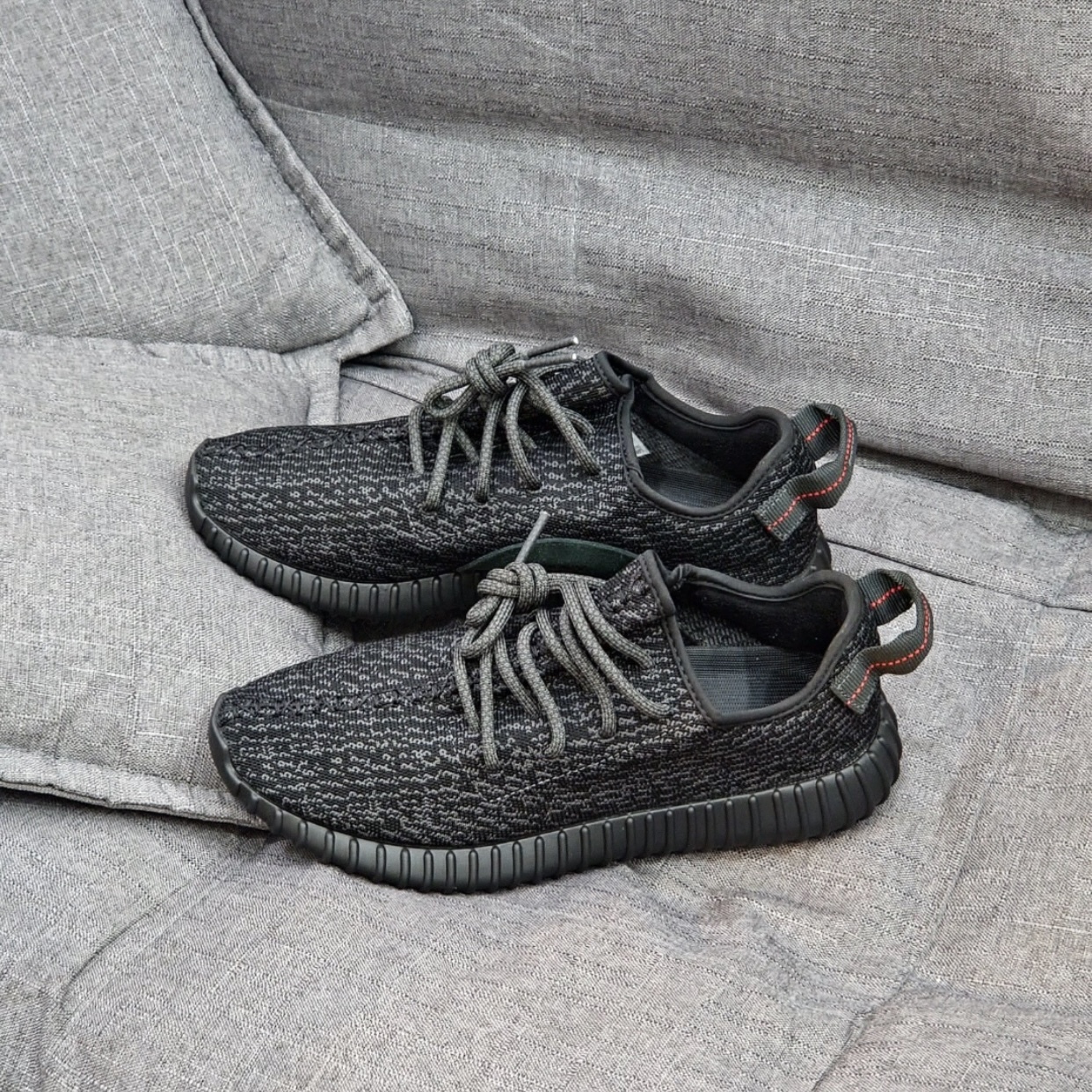 YEEZY Boost 350 Pirate Black 27.5cm-